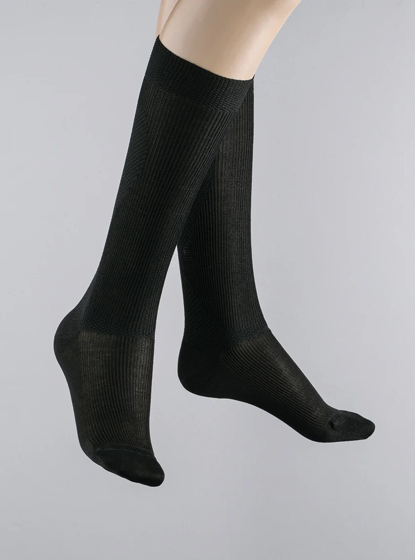 Chaussettes hautes énergétiques en coton noir