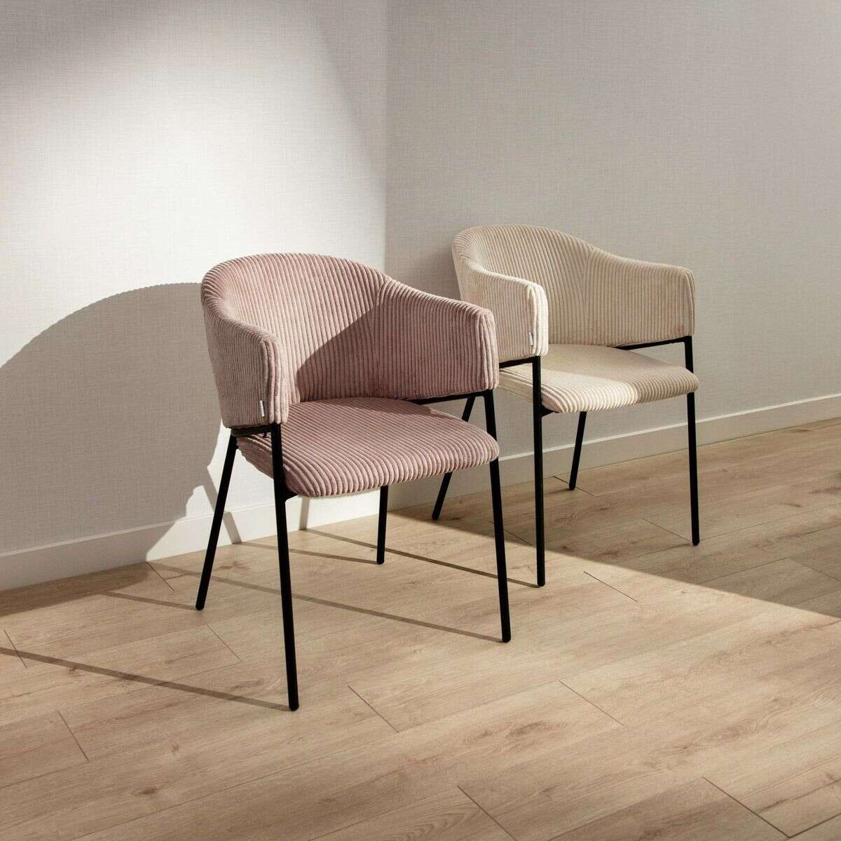 Krzesło PRAZER Różowe 55x60,5x78 cm