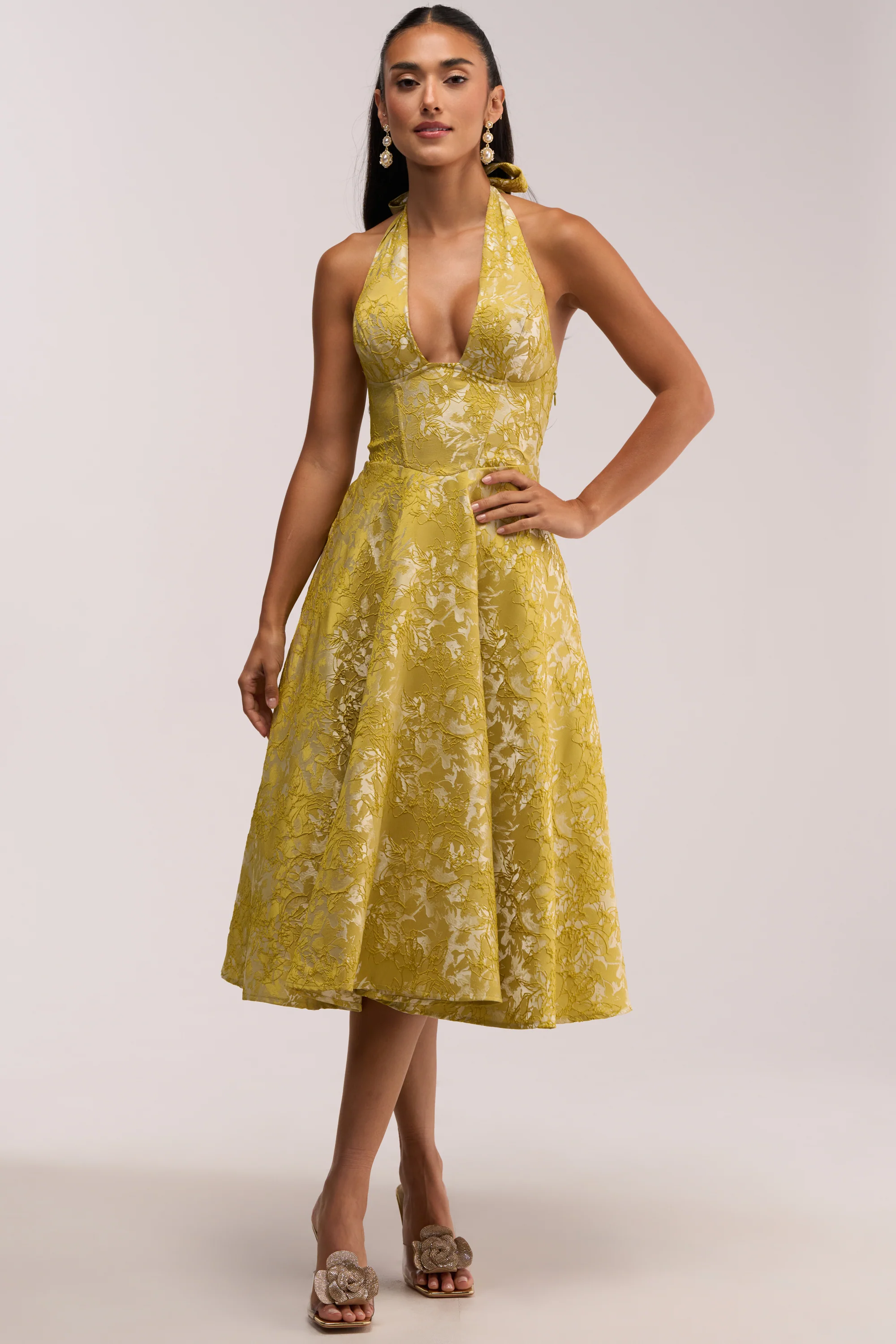 SWEET CAROLINE HALTER MIDI DRESS IN GREEN - Akira Store