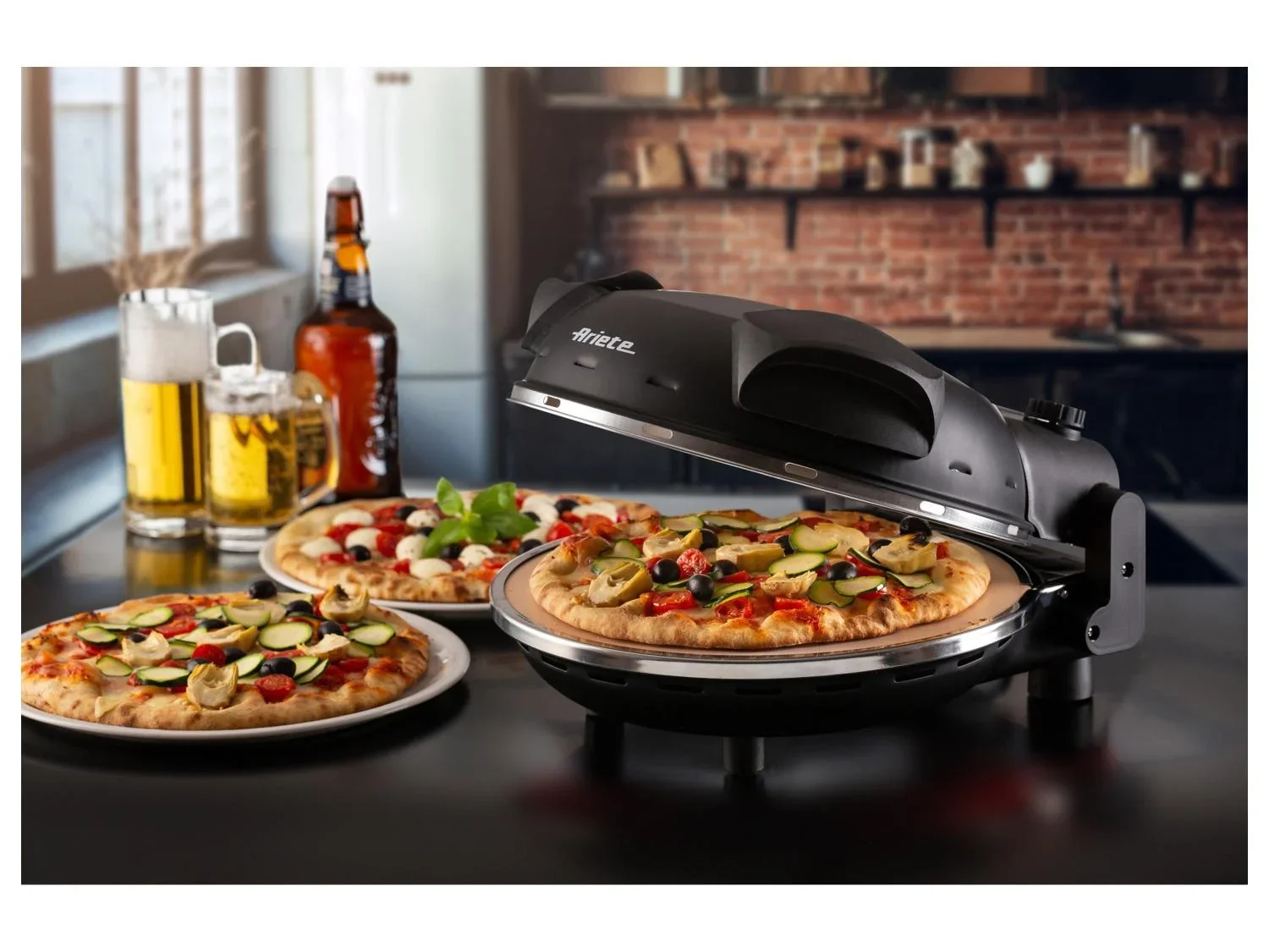 Four  pizza Ariete, 1200 W