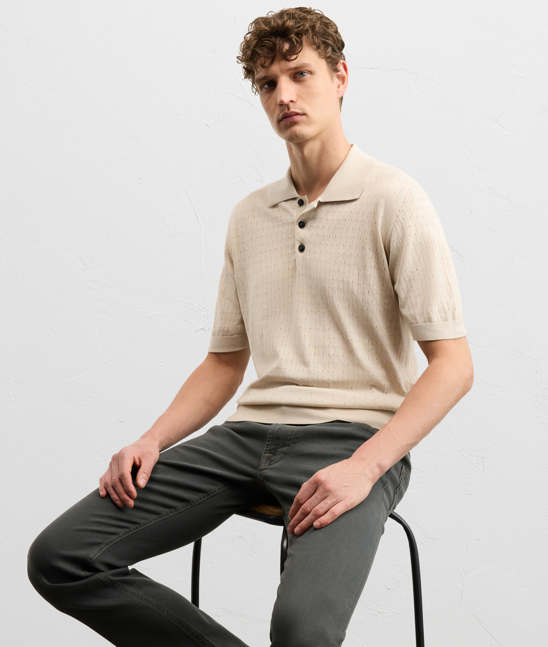NATURAL COLORED COTTON KNIT SHORT SLEEVED POLO SHIRT WITH BUTTONS