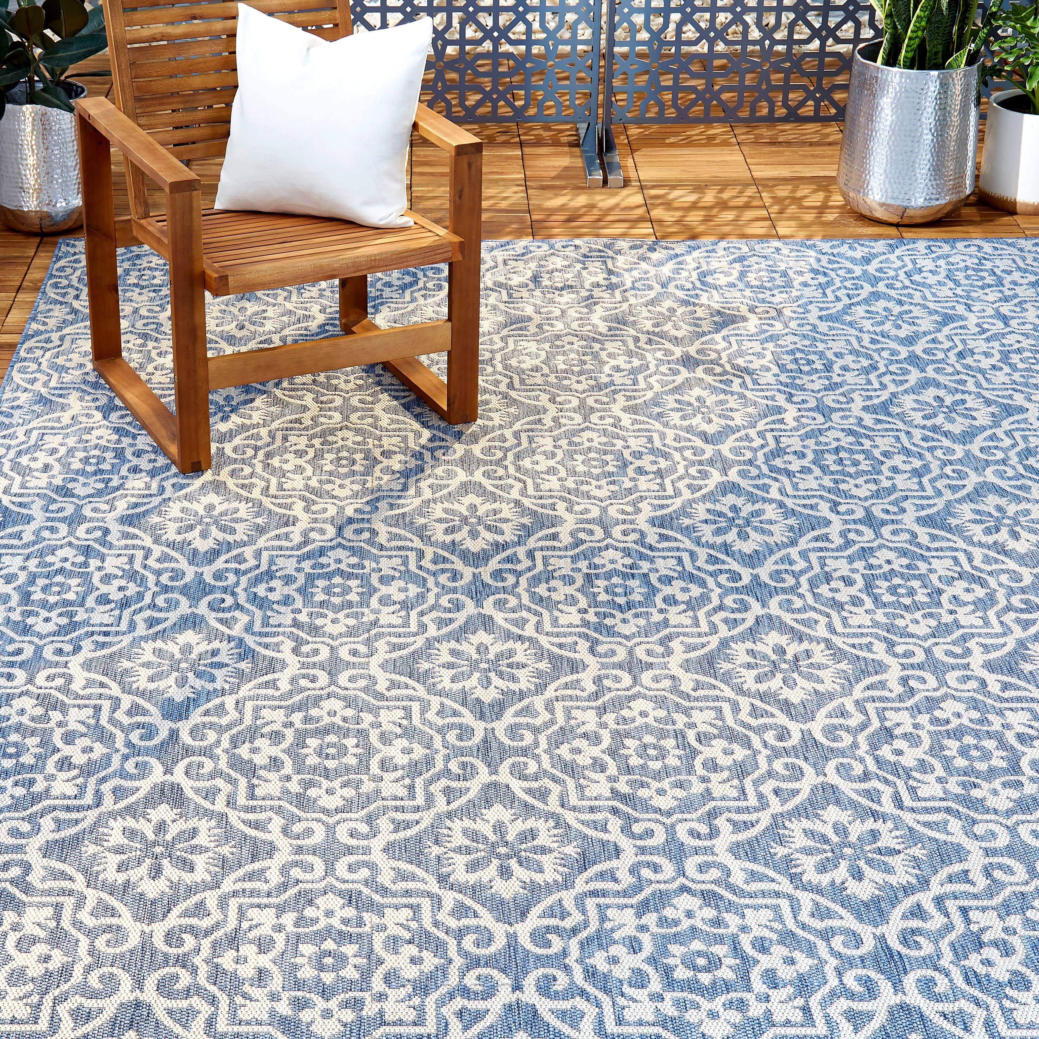 Nicole Miller Patio Country Danica Blue-Gray Area Rug
