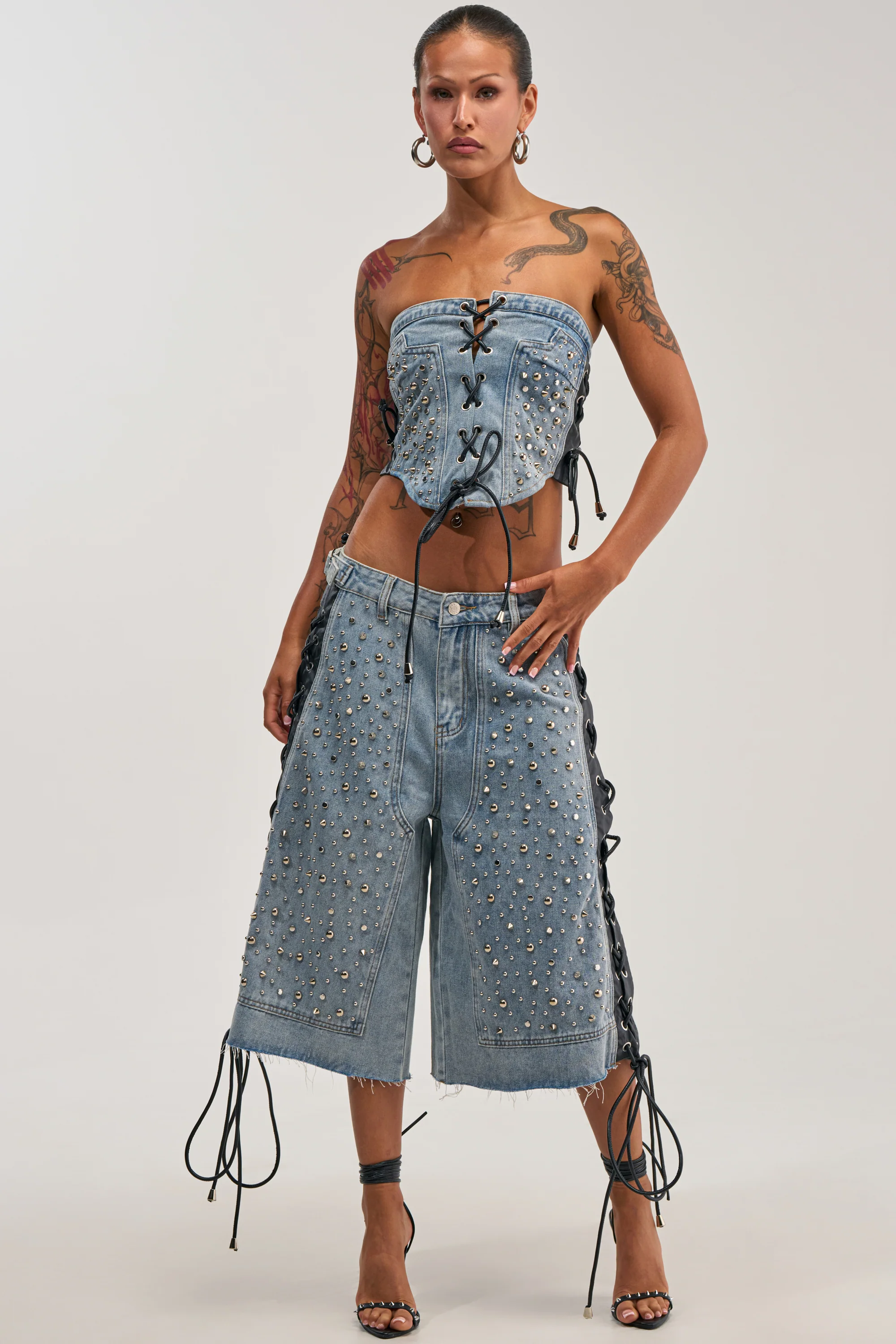 HONEY BABY BERMUDA SHORT - Akira Store