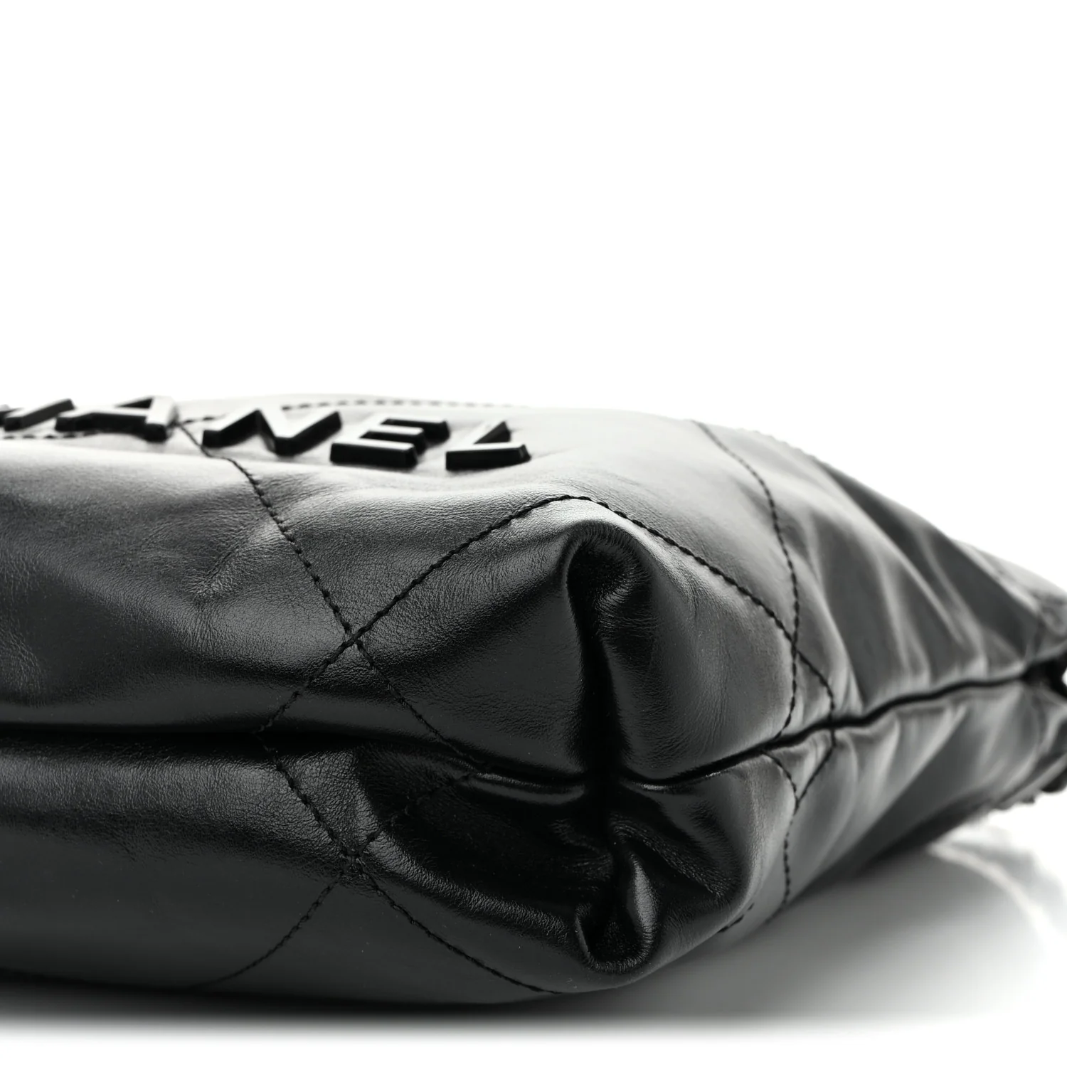 Shiny Calfskin Quilted Mini Chanel 22 So Black