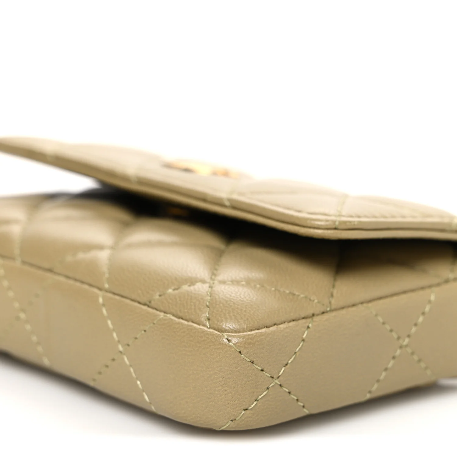 Lambskin Enamel Quilted Coco Hearts Clutch With Chain Light Green