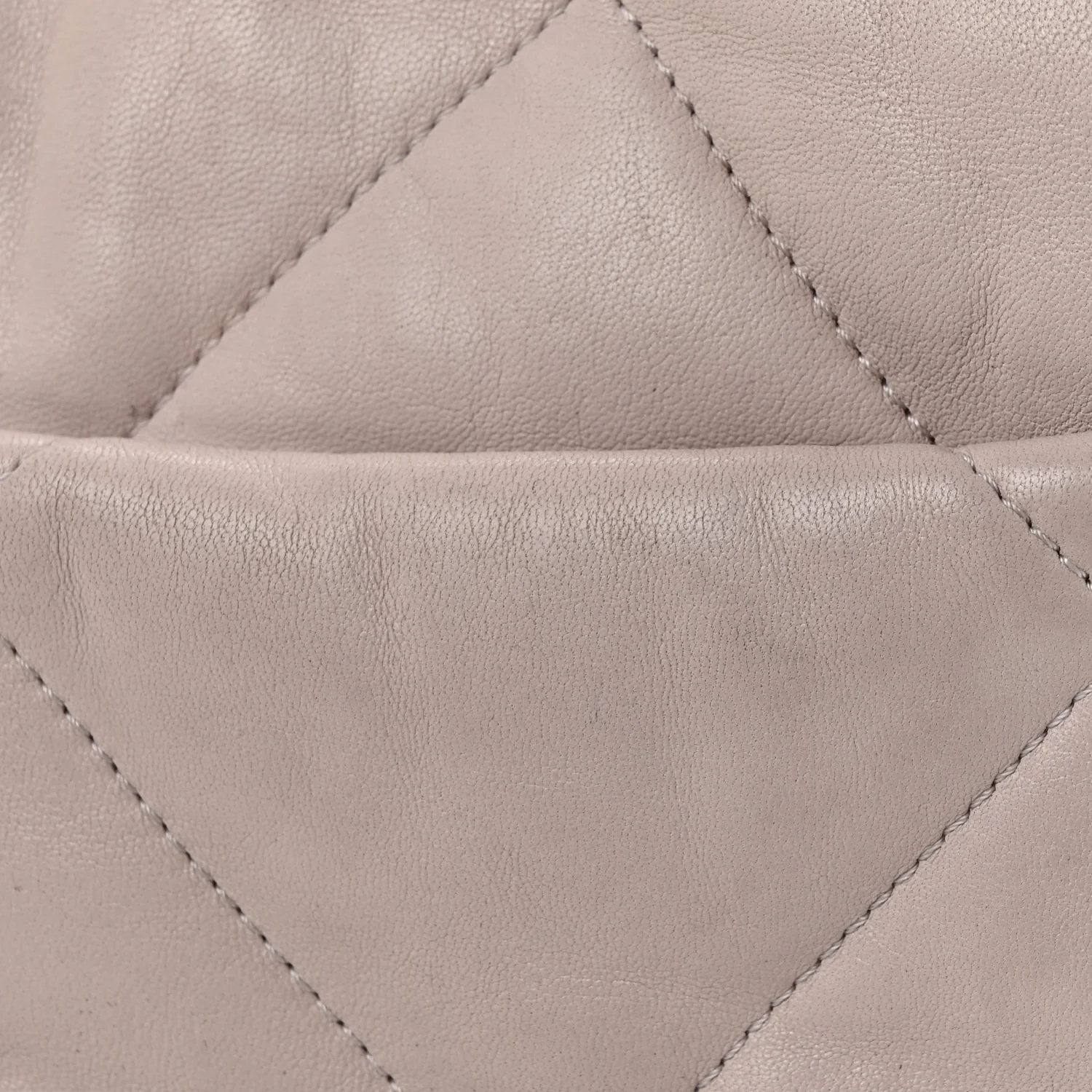 Lambskin Quilted Medium Chanel 19 Flap Light Pink
