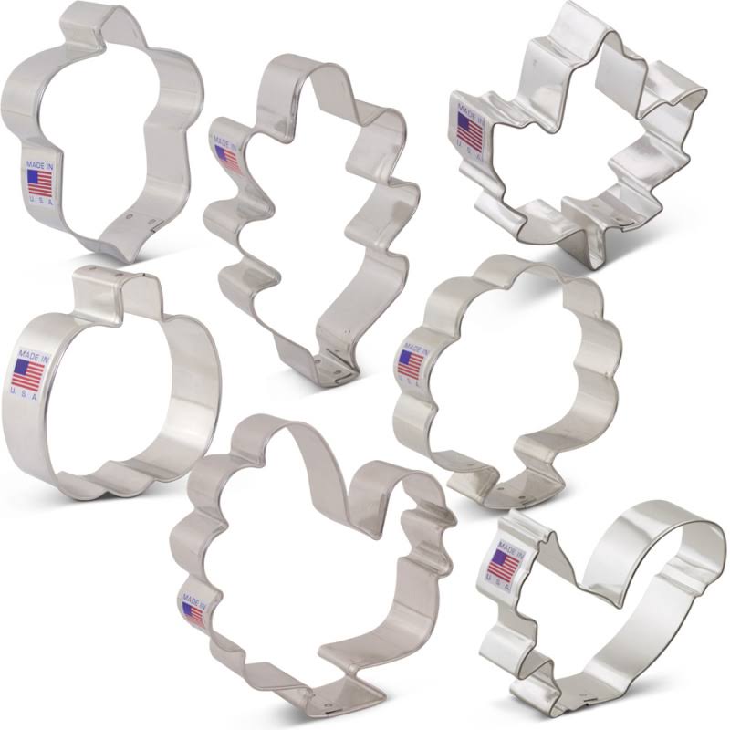 Ann Clark Cookie Cutters 7-Piece Fall and Thanksgiving Cookie Cutter Set with Recipe Booklet, Pumpkin, Maple and Oak Leaf, Turkey, Front Facing Turkey