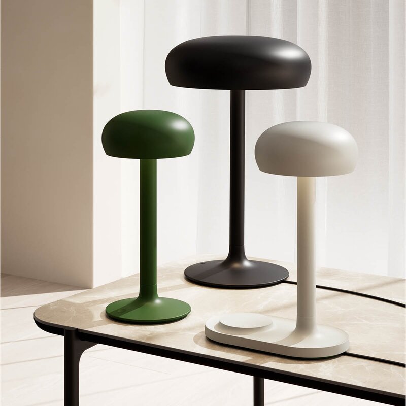Emendo lampe med trådløs Qi-lader cloud