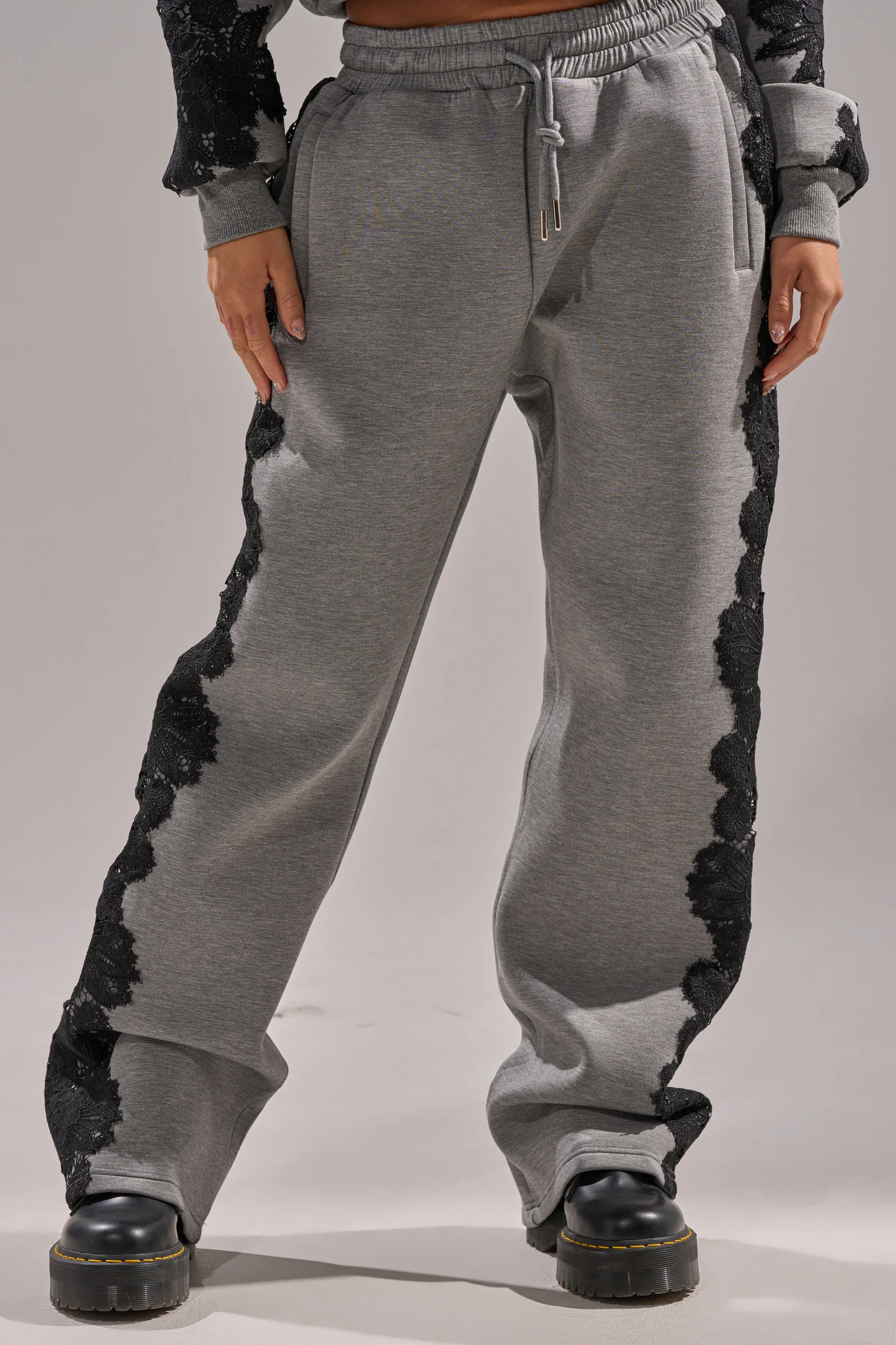 RAQUEL STRAIGHT JOGGER PANT - Akira Store