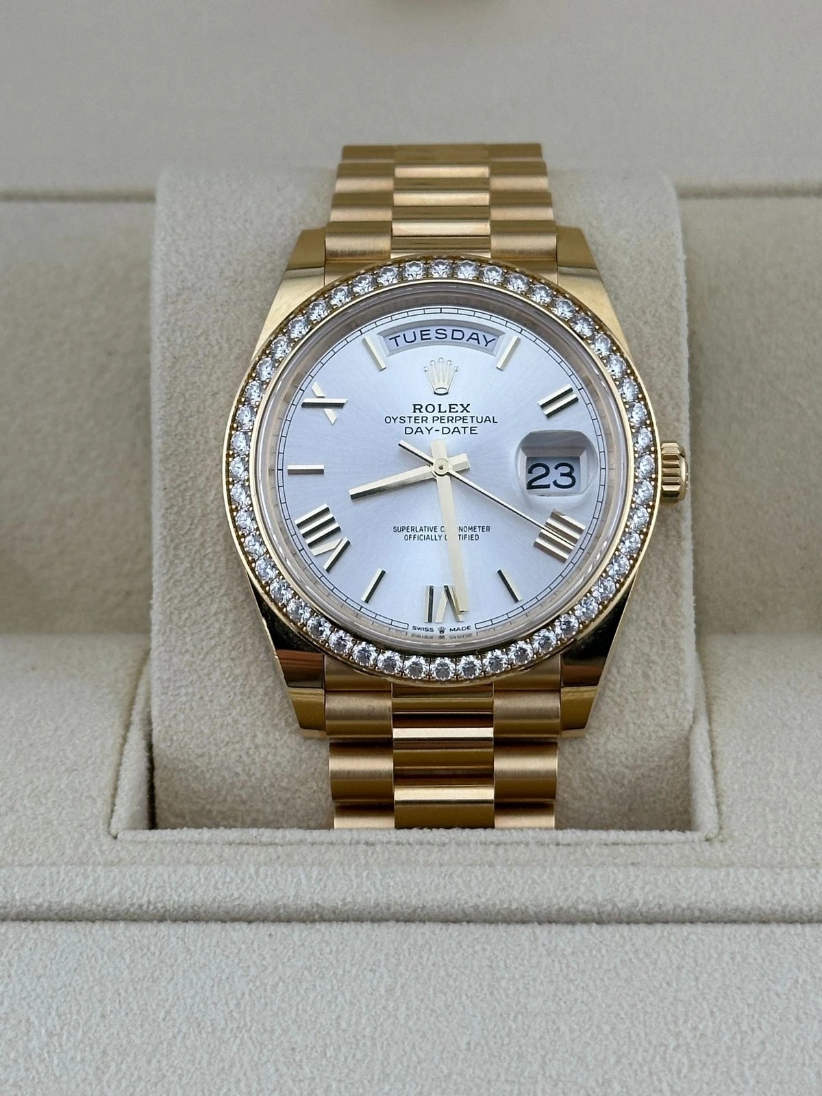 [Super Clone]RLX Day-Date 40mm Silver Roman Dial and Diamond Bezel Yellow Gold President Bracelet 228348RBR-0007