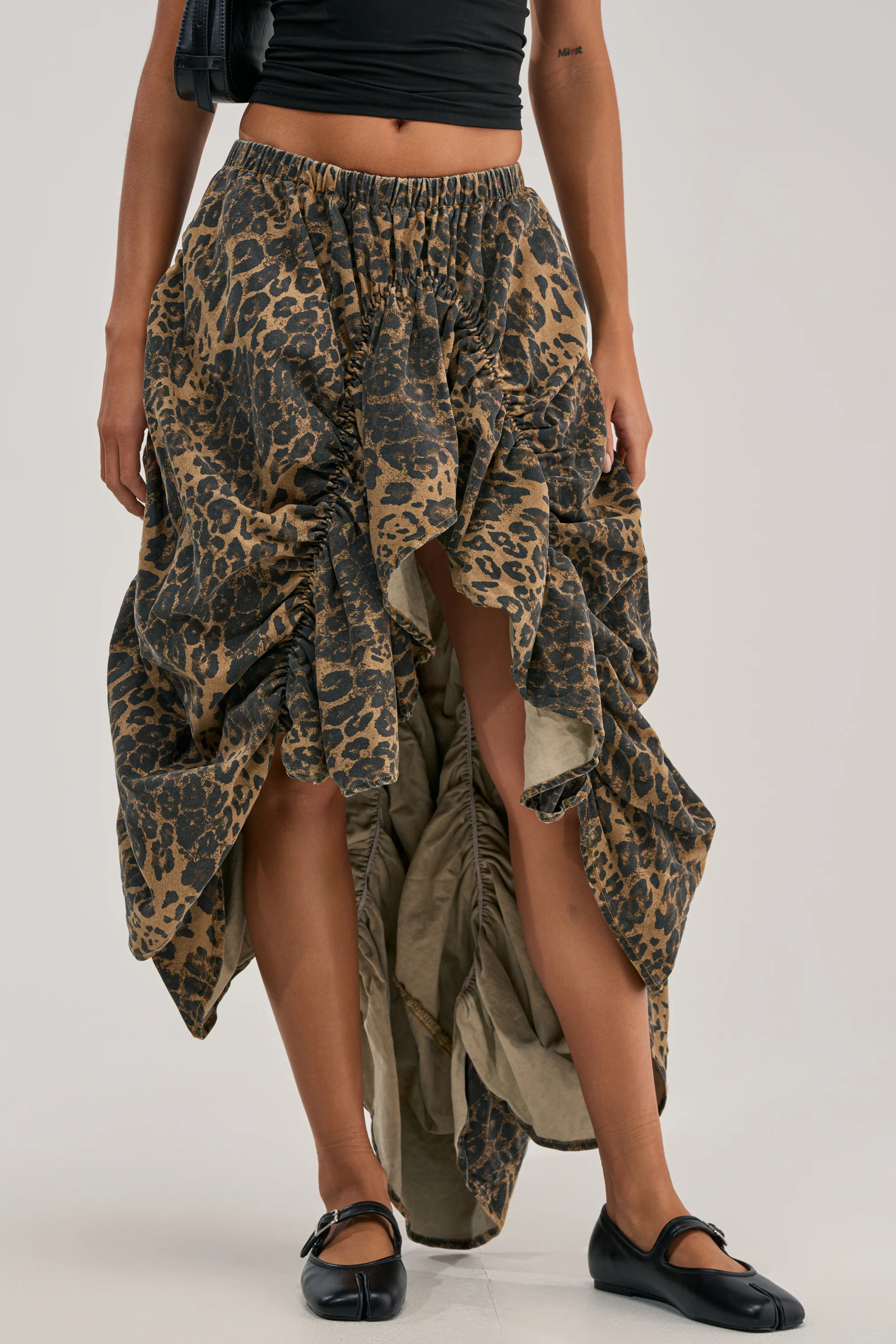 IN TO THE WILD CHEETAH RUCHED MIDI SKIRT - Akira Store