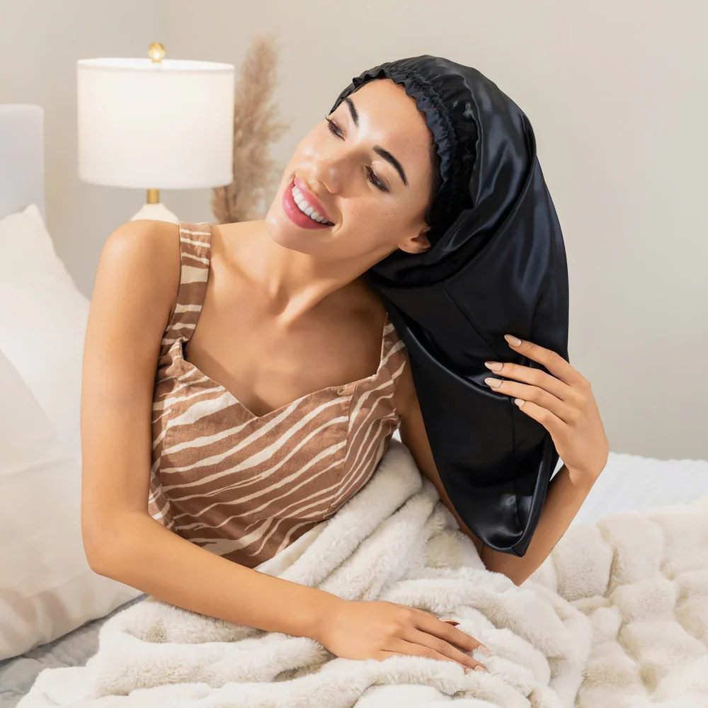 Blissy Cascade Bonnet - Black