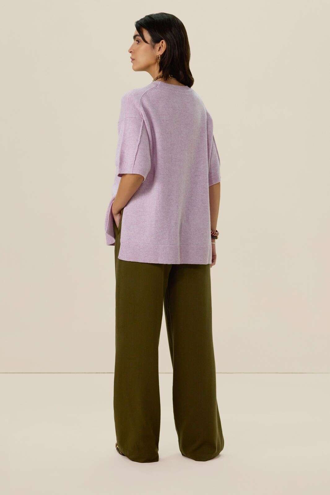 Lila gebreide trui met korte mouwen