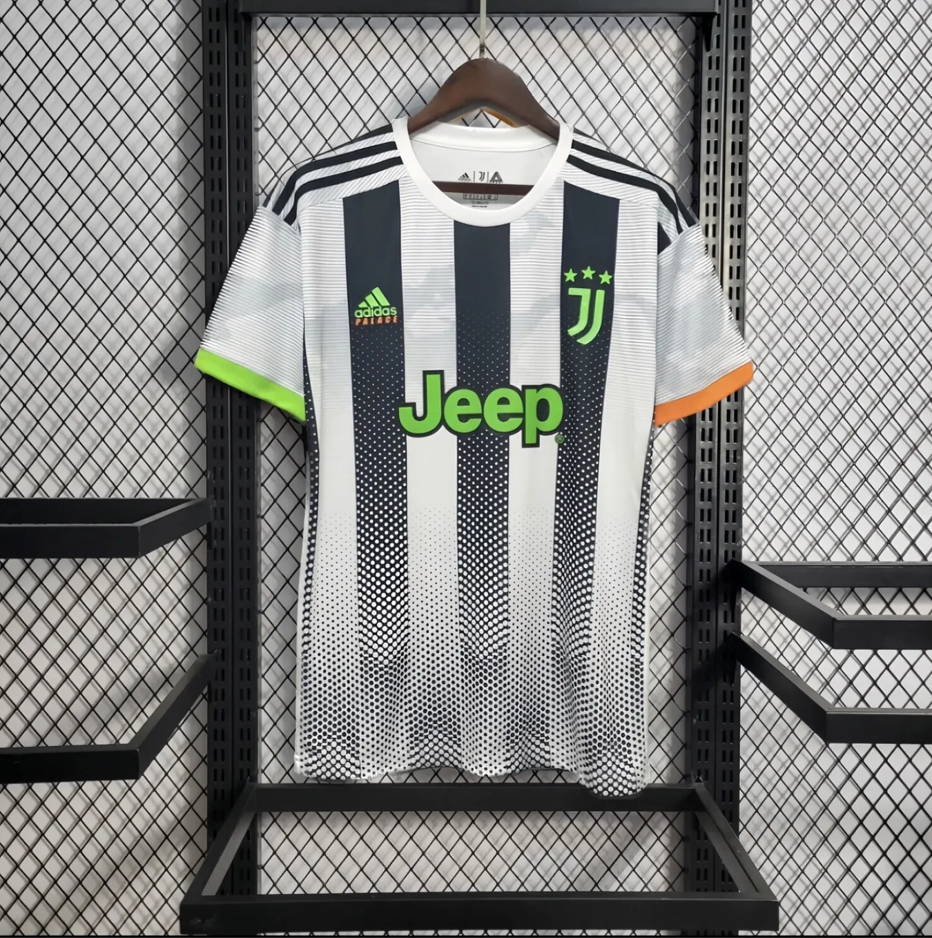 Juventus x Palace 2019/2020 Football Jersey – A Timeless Collaboration for True Fans