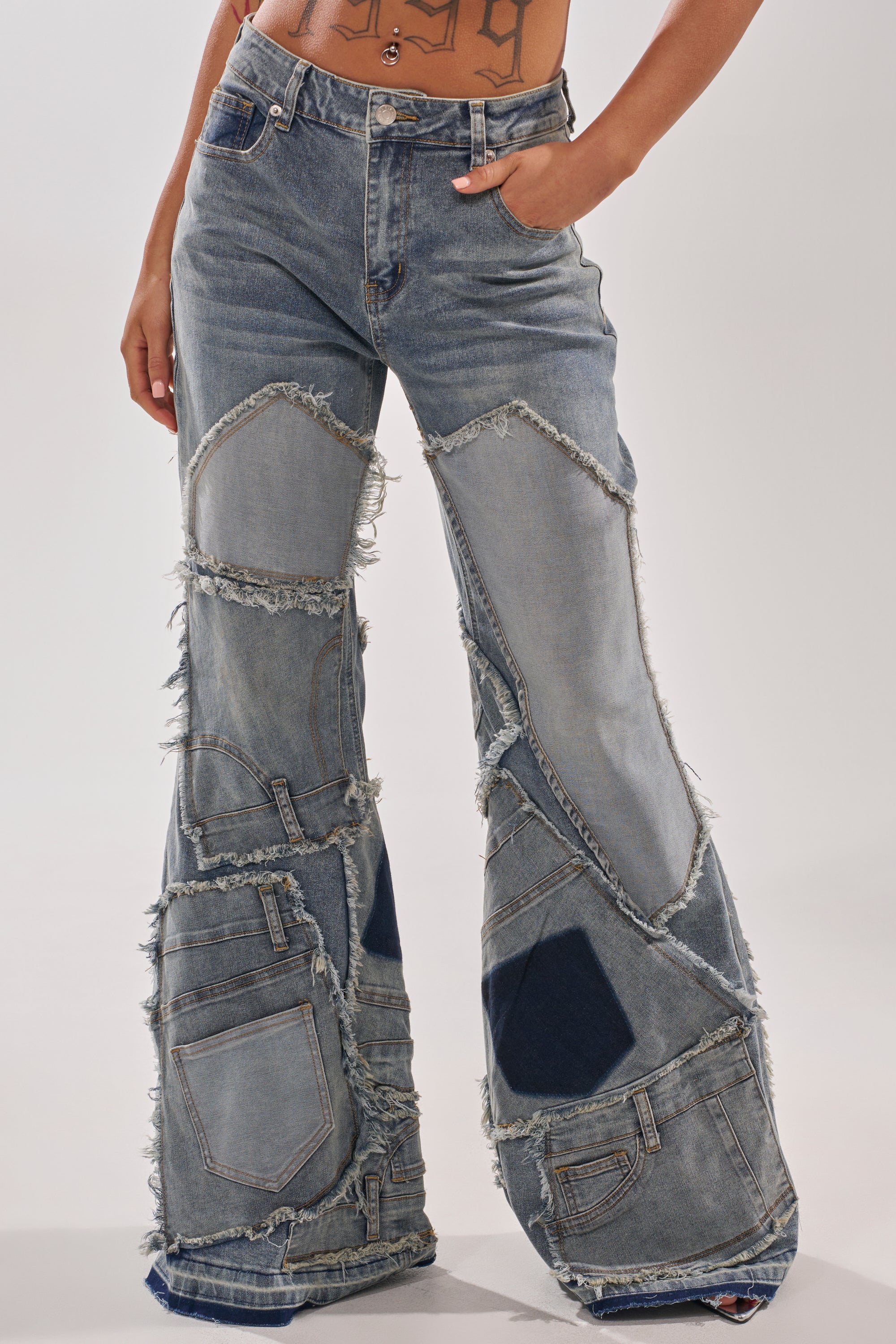 ALL OVER ME DENIM PATCHWORK JEANS - Akira Store