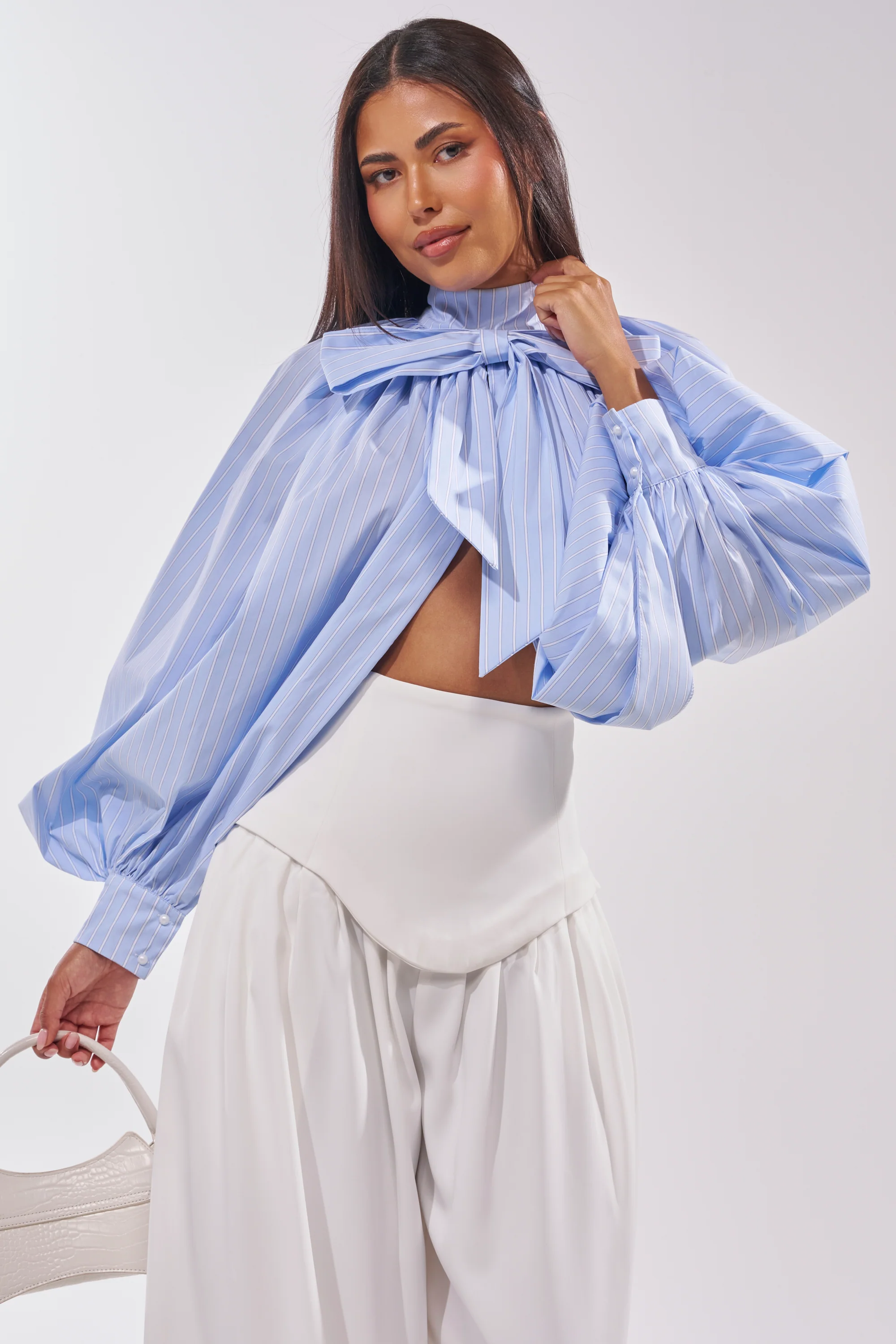 MASTERPIECE POPLIN PUFF LONG SLEEVE TOP IN BLUE - Akira Store