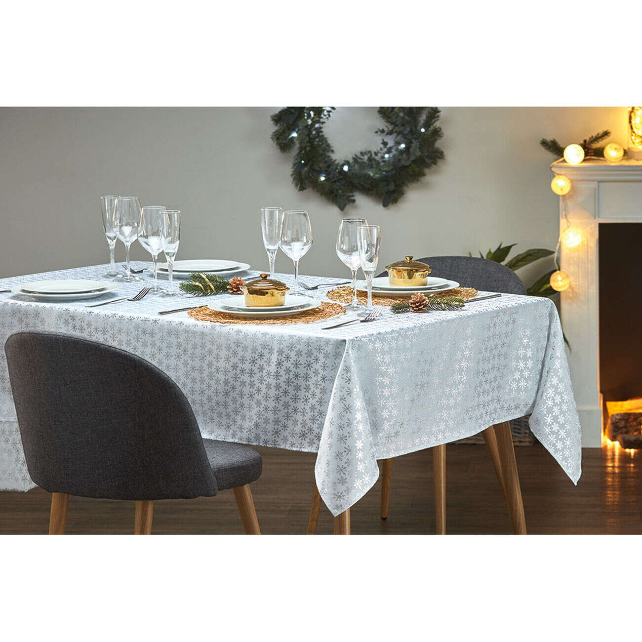 Nappe rectangulaire au décor doré 140x300