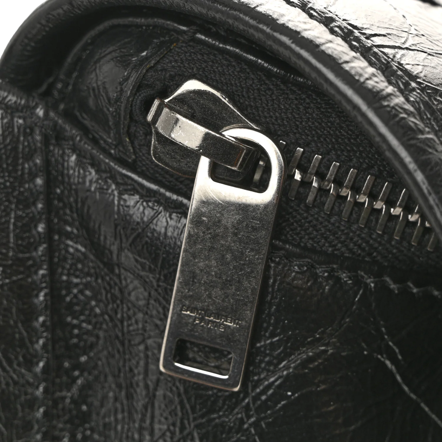 Crinkled Calfskin Matelasse Monogram Niki Body Bag Black