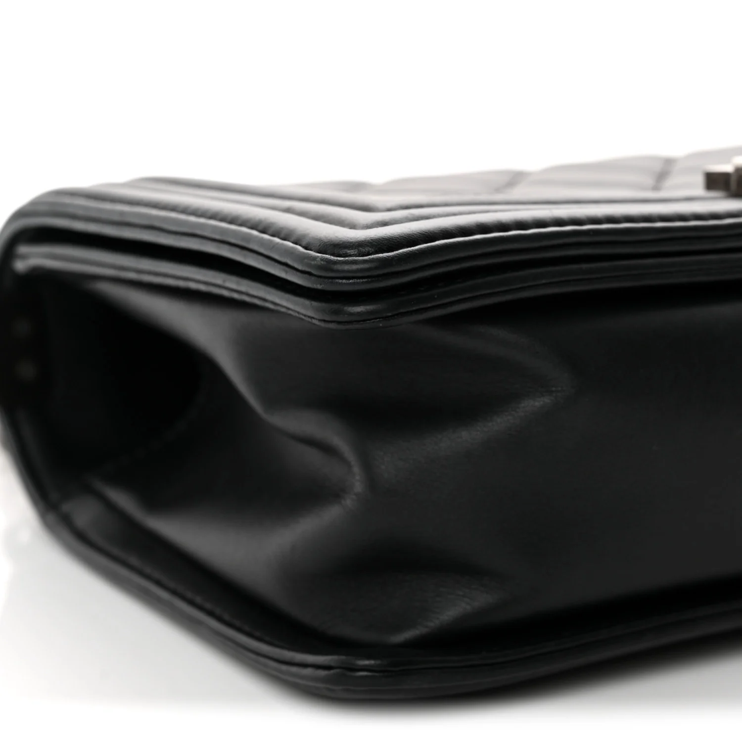 Calfskin Quilted Medium Boy Flap Black