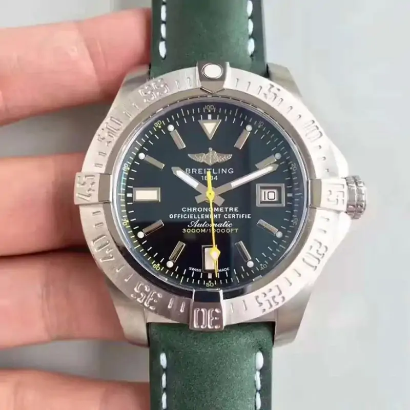 Breitling Avenger II Seawolf A1733110 / BC30 / 435X / A20BASA.1 Green Leather Strap GF Factory Black Dial