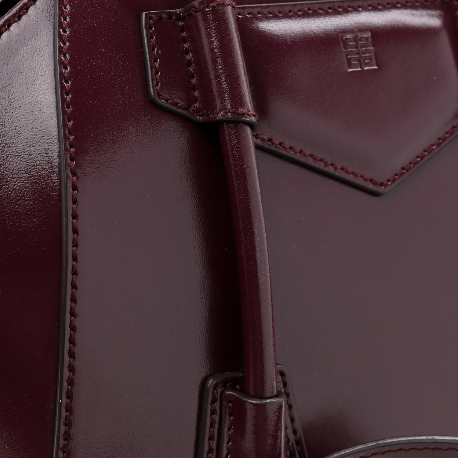 Box Calfskin Mini Lock Antigona Oxblood Red