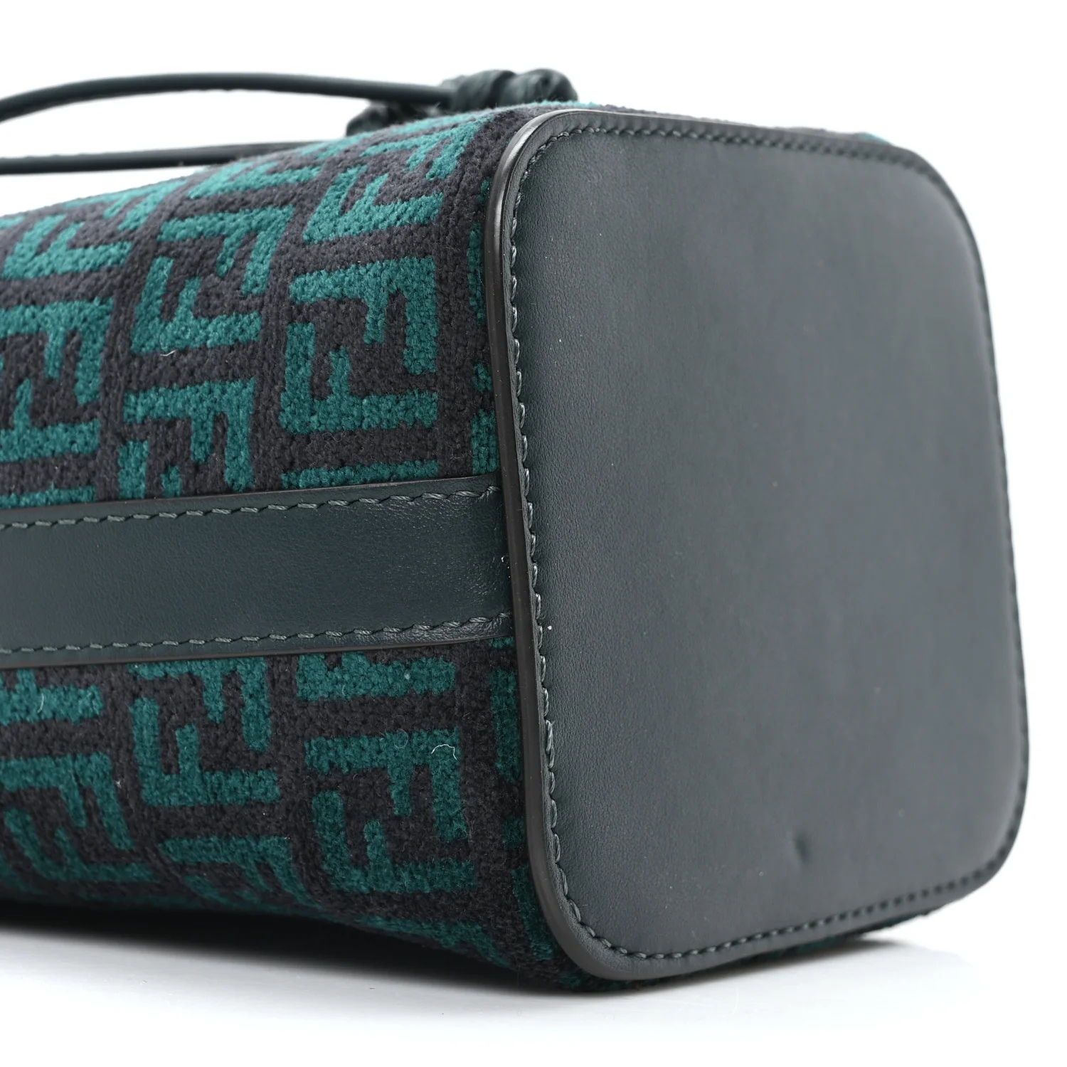Chenille Vitello F is Fendi Micro FF Mini Mon Tresor Bucket Bag Verde Inglese