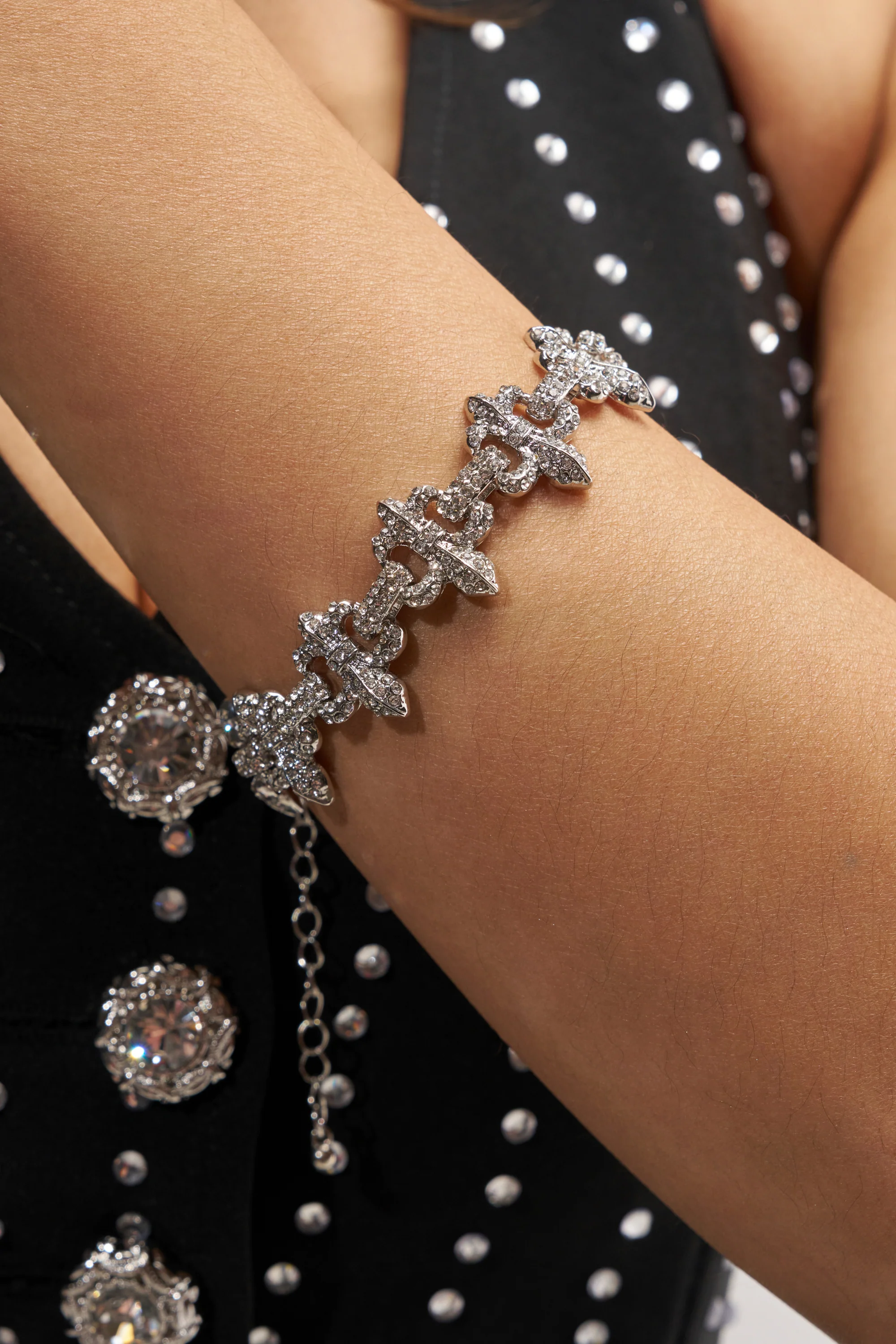 IVY FLEUR DE LIS BRACELET - Akira Store