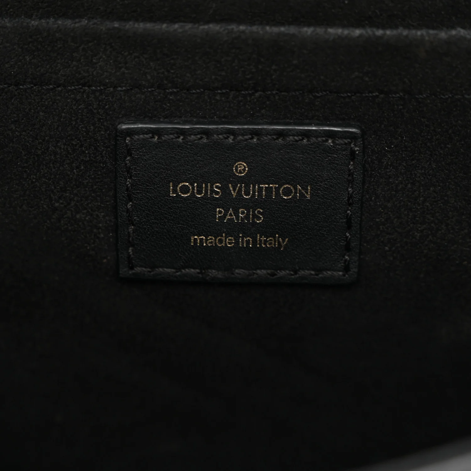 Calfskin New Wave Chain MM Black