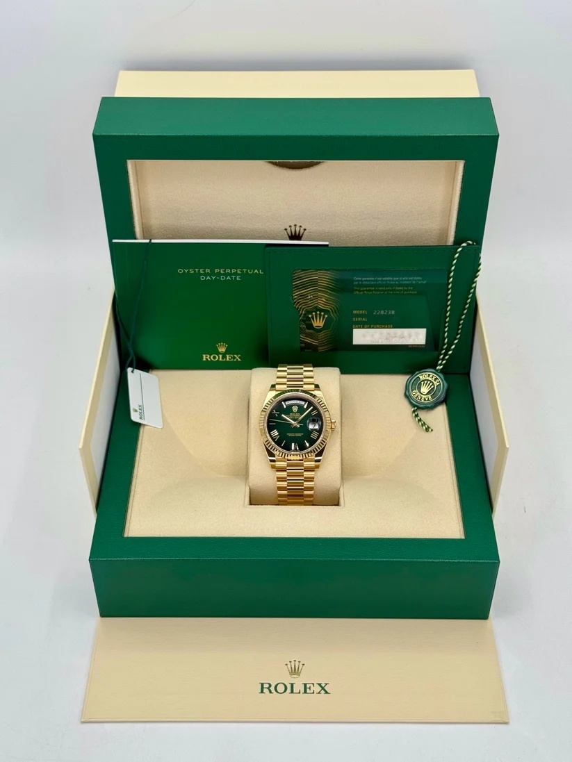 [Super Clone]RLX  Yellow Gold President Day Date 40mm Green Roman Ombre Dial - 228238【Super Clone】
