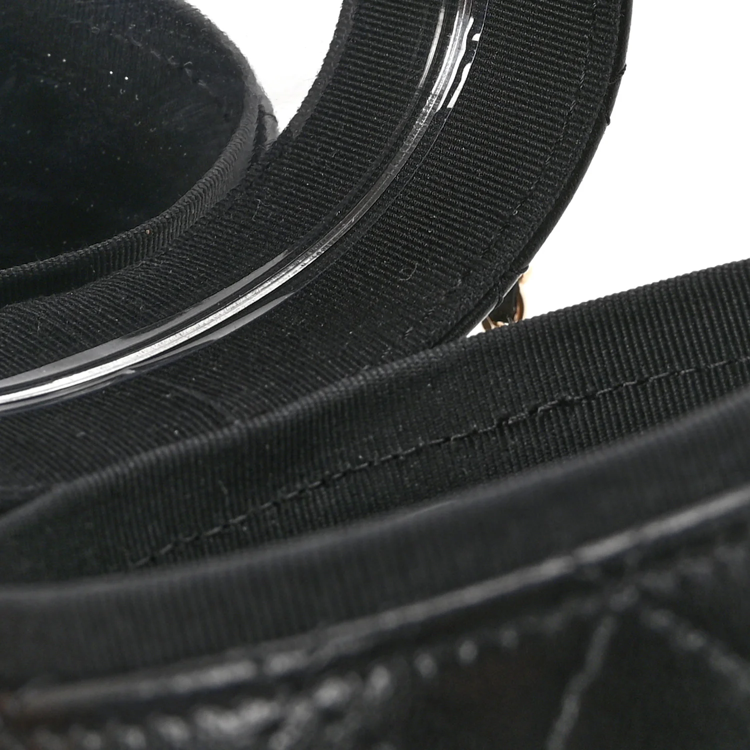Lambskin Quilted Mini Round Vanity Case With Chain Black