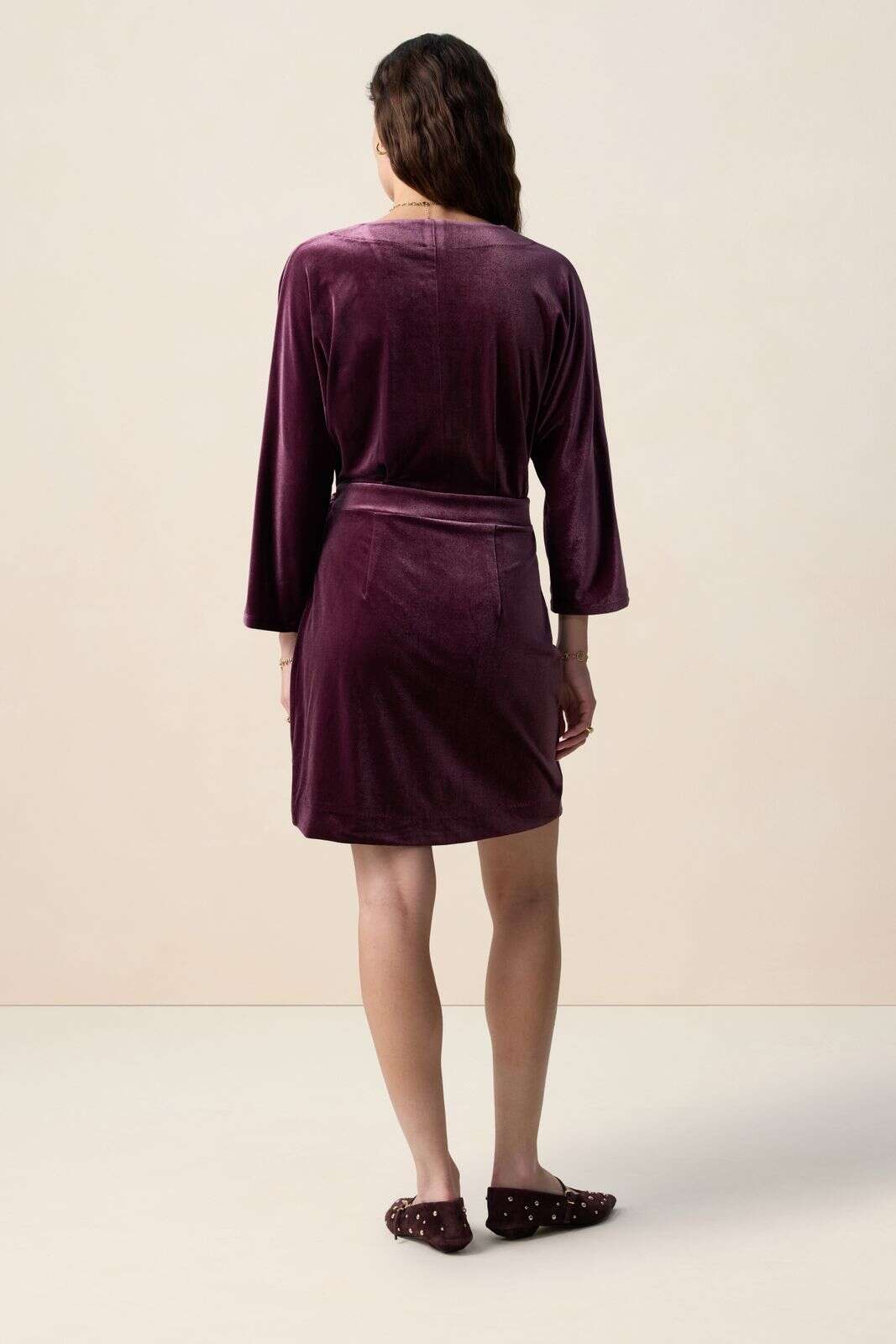 Donkerrode velvet overslag jurk