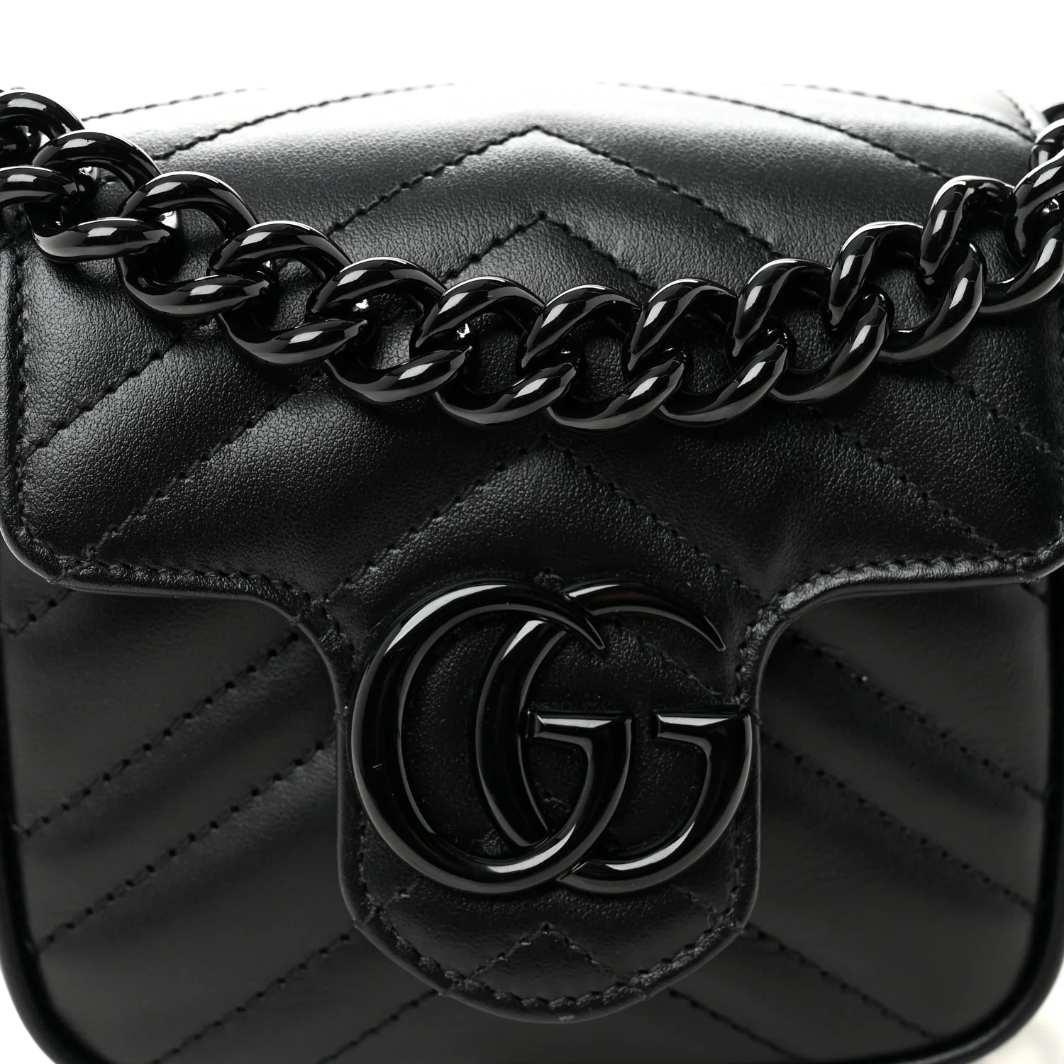 Calfskin Matelasse Monochrome GG Marmont Chain Mini Belt Bag Black