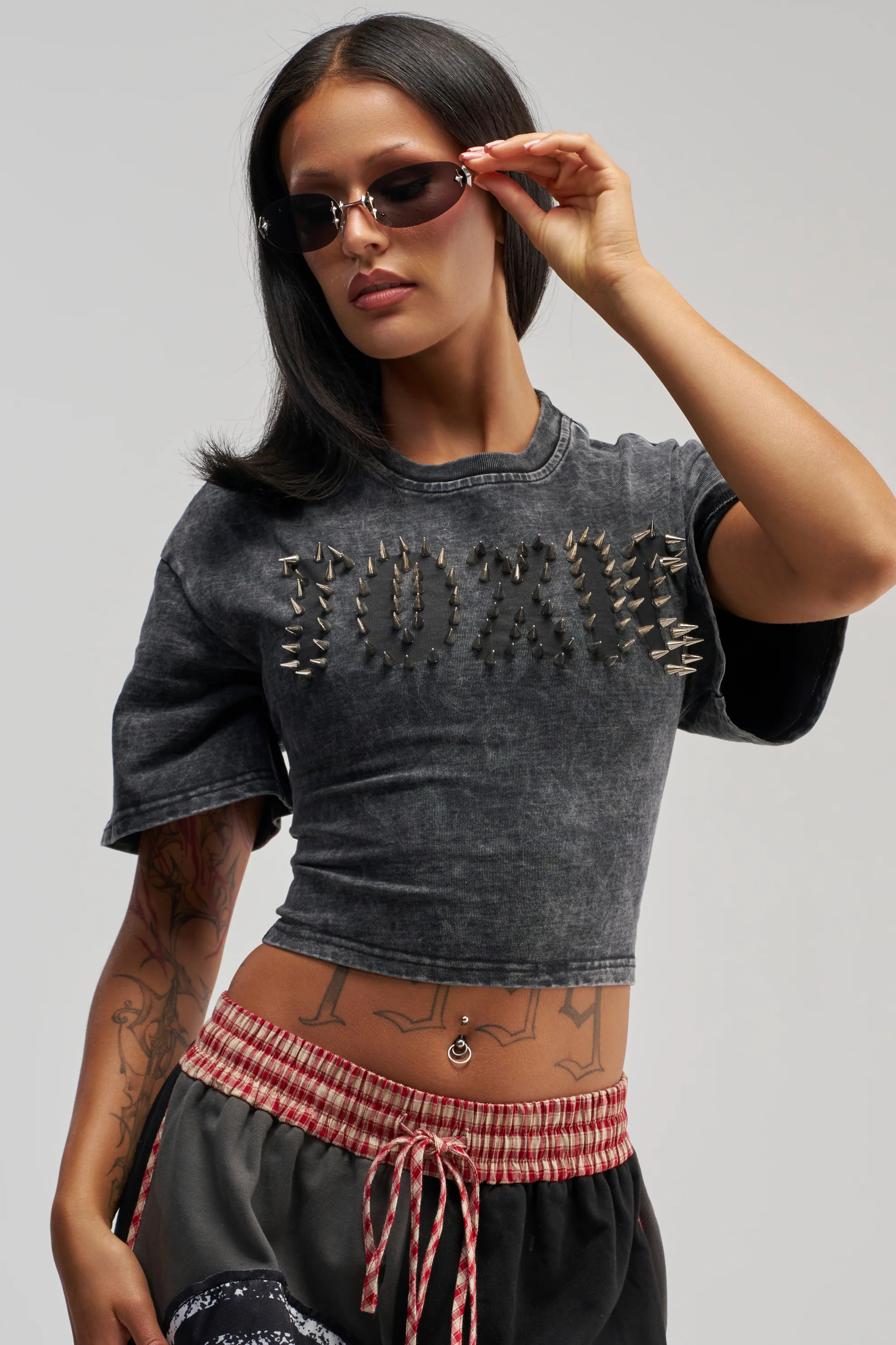 TOXIC MINERAL WASH CROPPED TEE - Akira Store