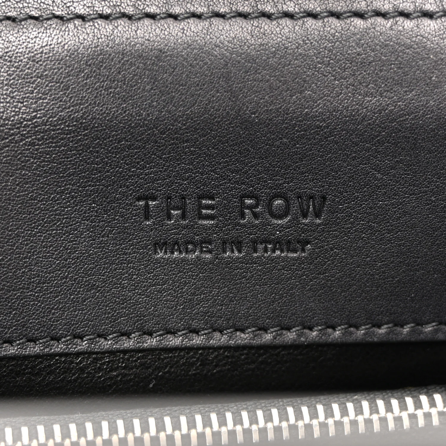 Smooth Calfskin Peggy Bag Black