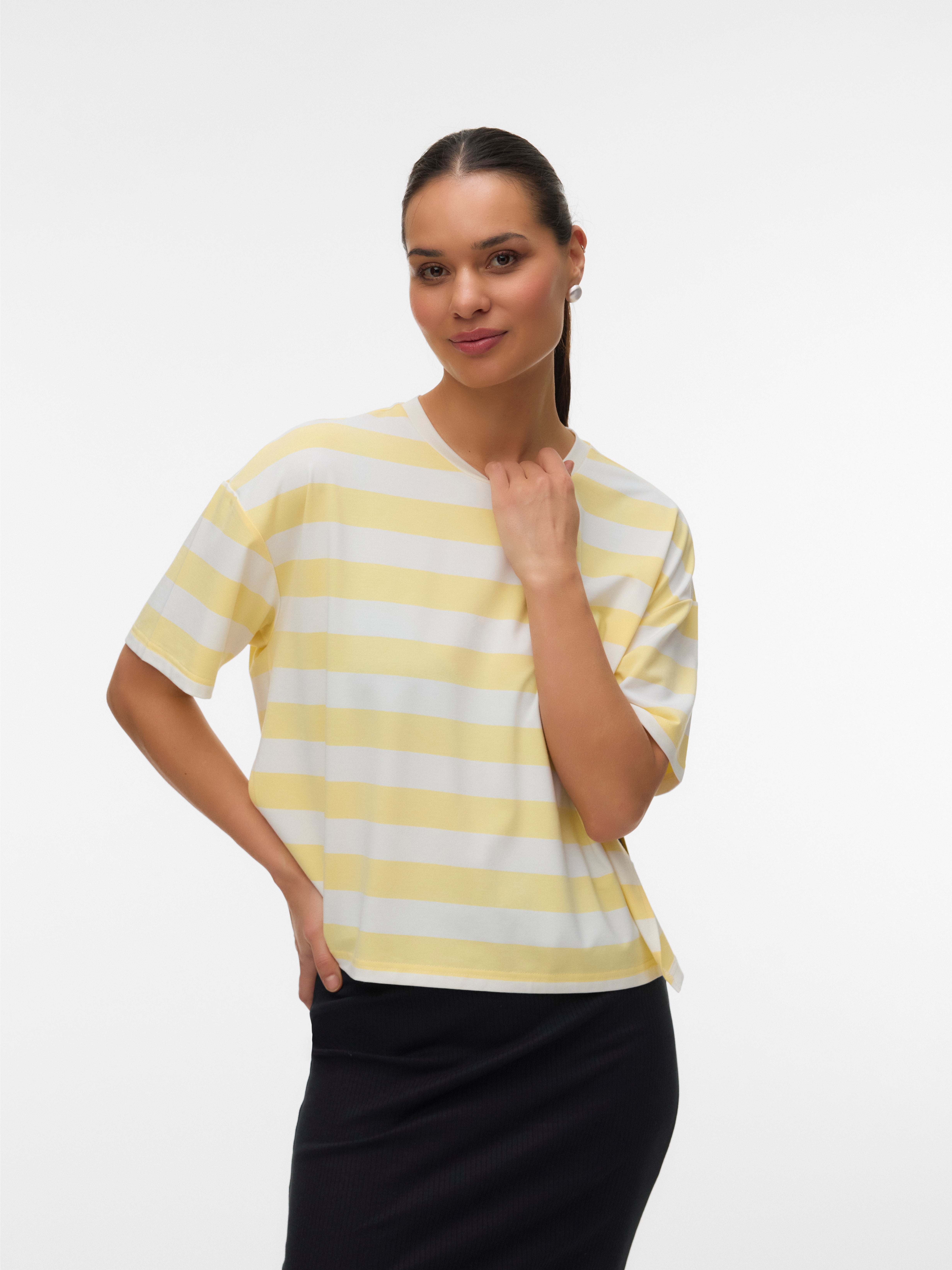 VERO MODA® Regular Fit Round Neck Top