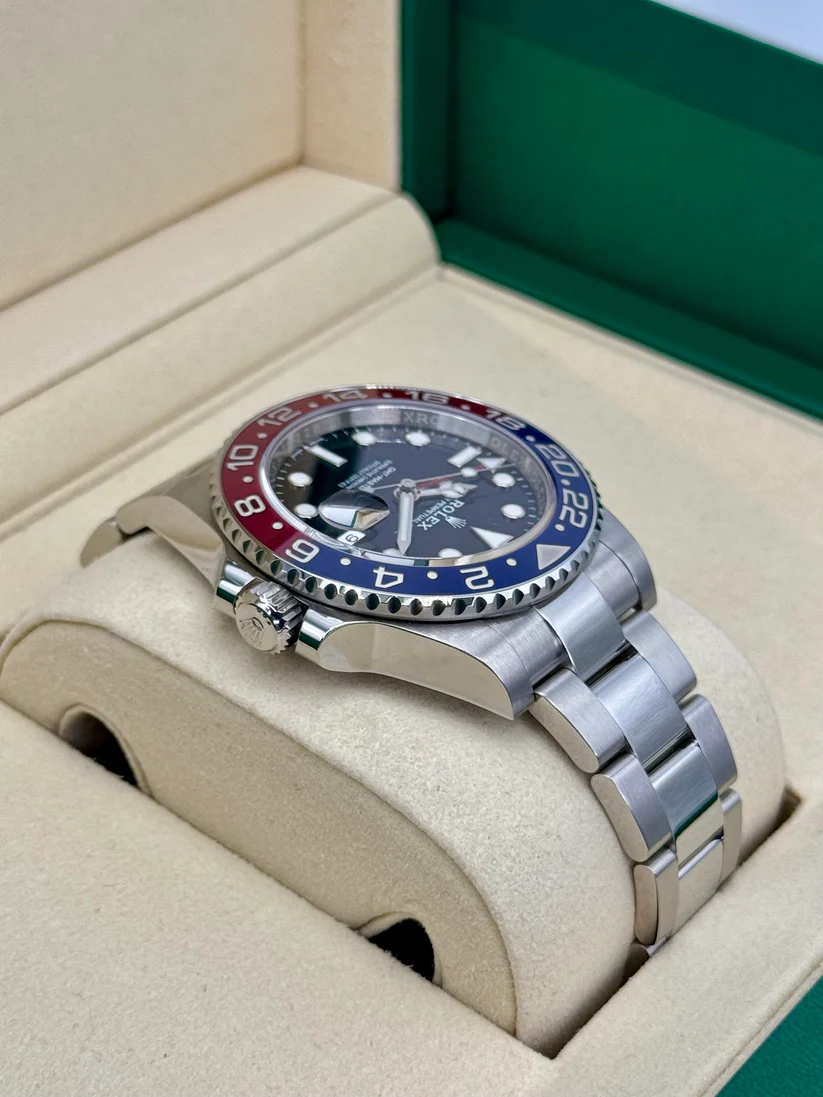 [Super Clone]RLX Steel GMT-Master II 40 Watch - Blue And Red Pepsi Bezel - Black Dial - Oyster Bracelet  | Ref 126710blro-0002