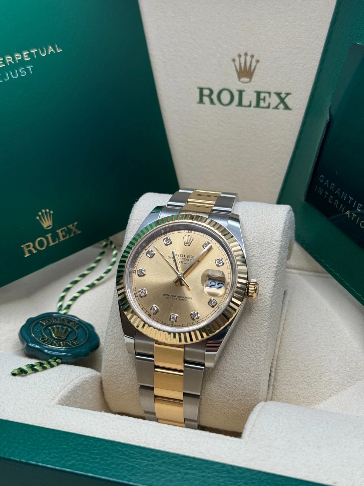 [Super Clone]RLX  Datejust 41mm Two-Tone Yellow Gold Fluted Bezel Champagne Diamond Dial Oyster - 126333