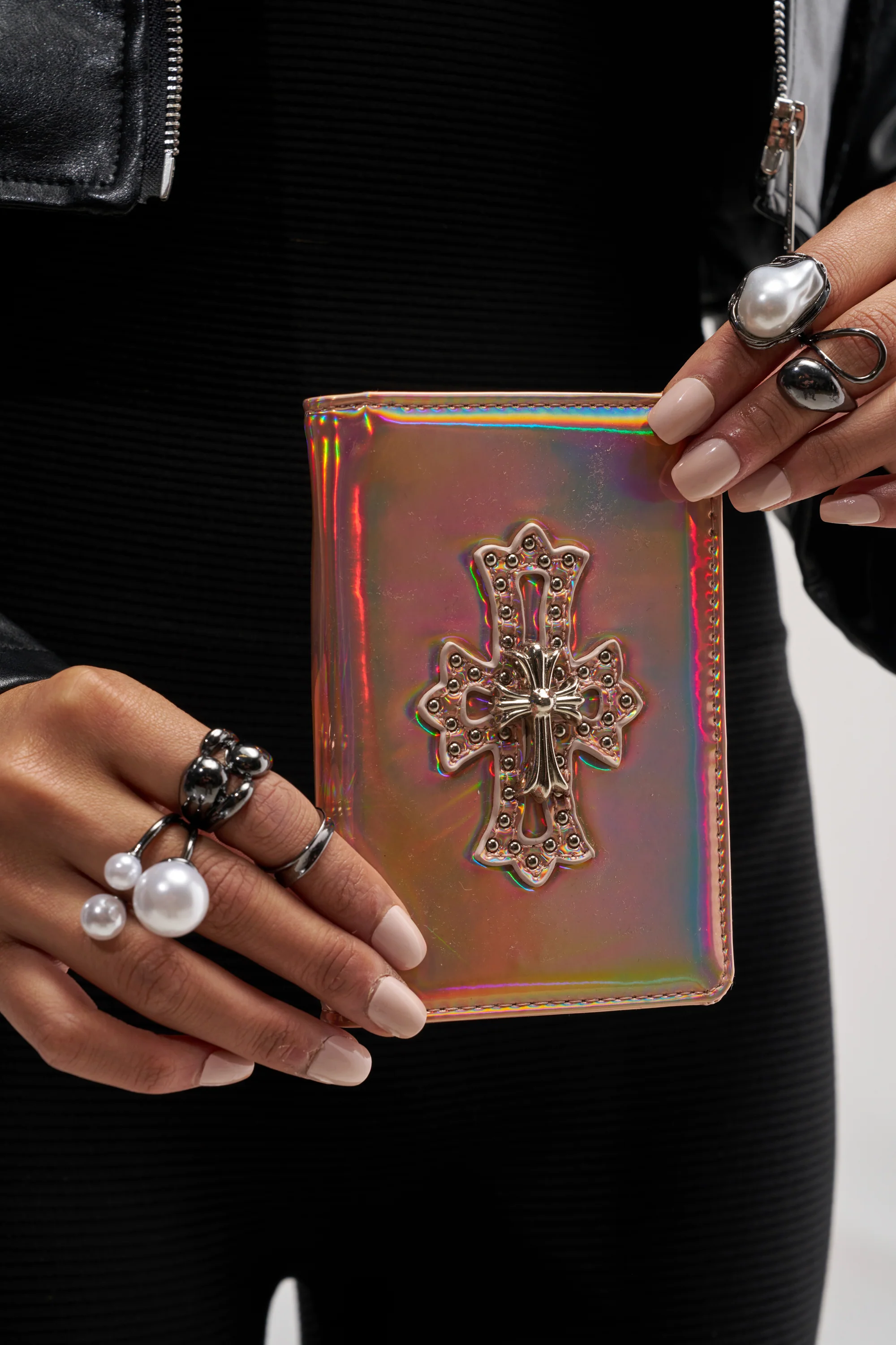 FEELIN ROSIE PASSPORT COVER - Akira Store