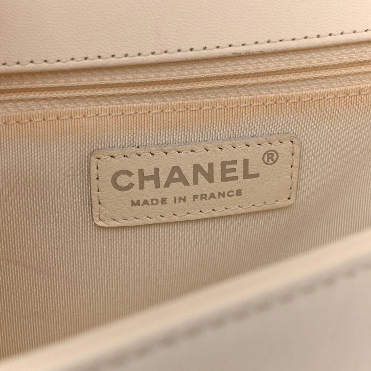 Calfskin Quilted New Medium Boy Flap White