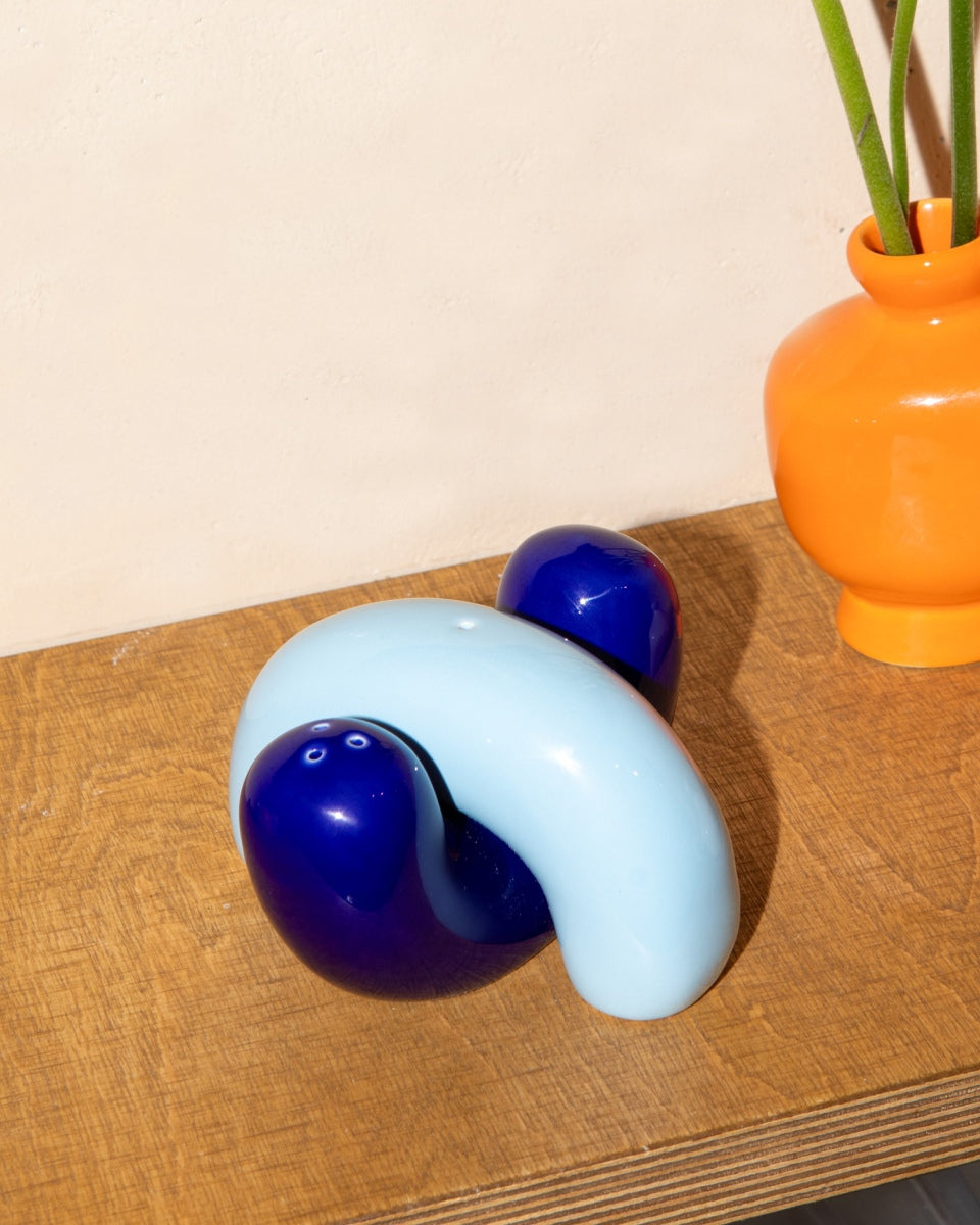 SEIA - SALT & PEPPER SHAKERS LIGHT BLUE DARK BLUE