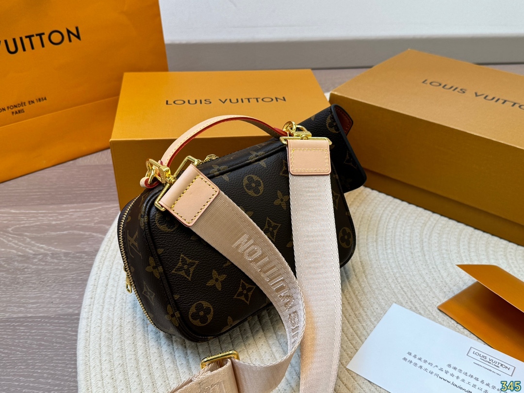 Louis new arrival camera bag size: 19*12 cm
