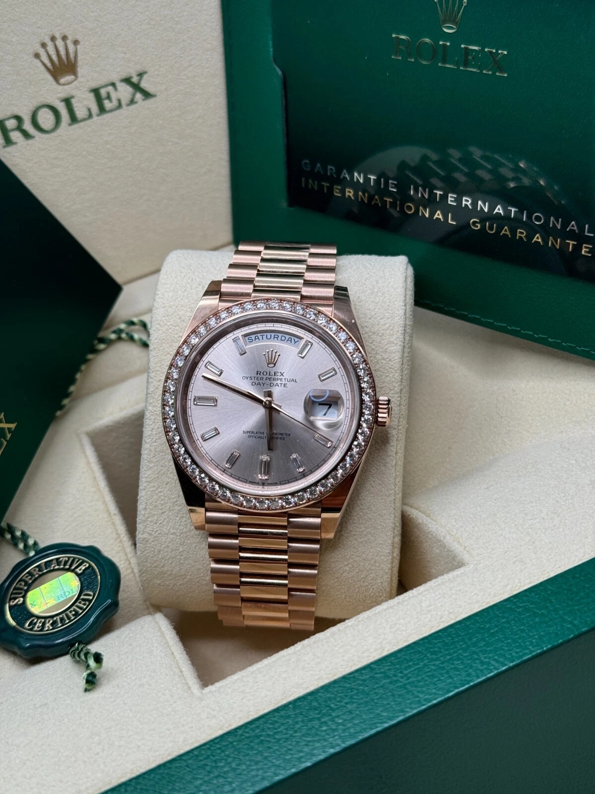 [Super Clone]RLX  Day-Date 40mm Sundust Diamonds Dial 228345rbr-0007【Super Clone】