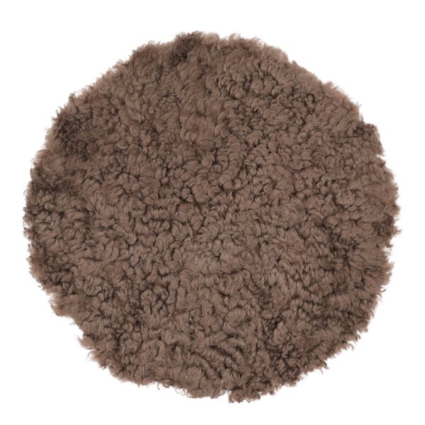 Sitteunderlag new zealand saueskinn kort ull 34 cm chocolate