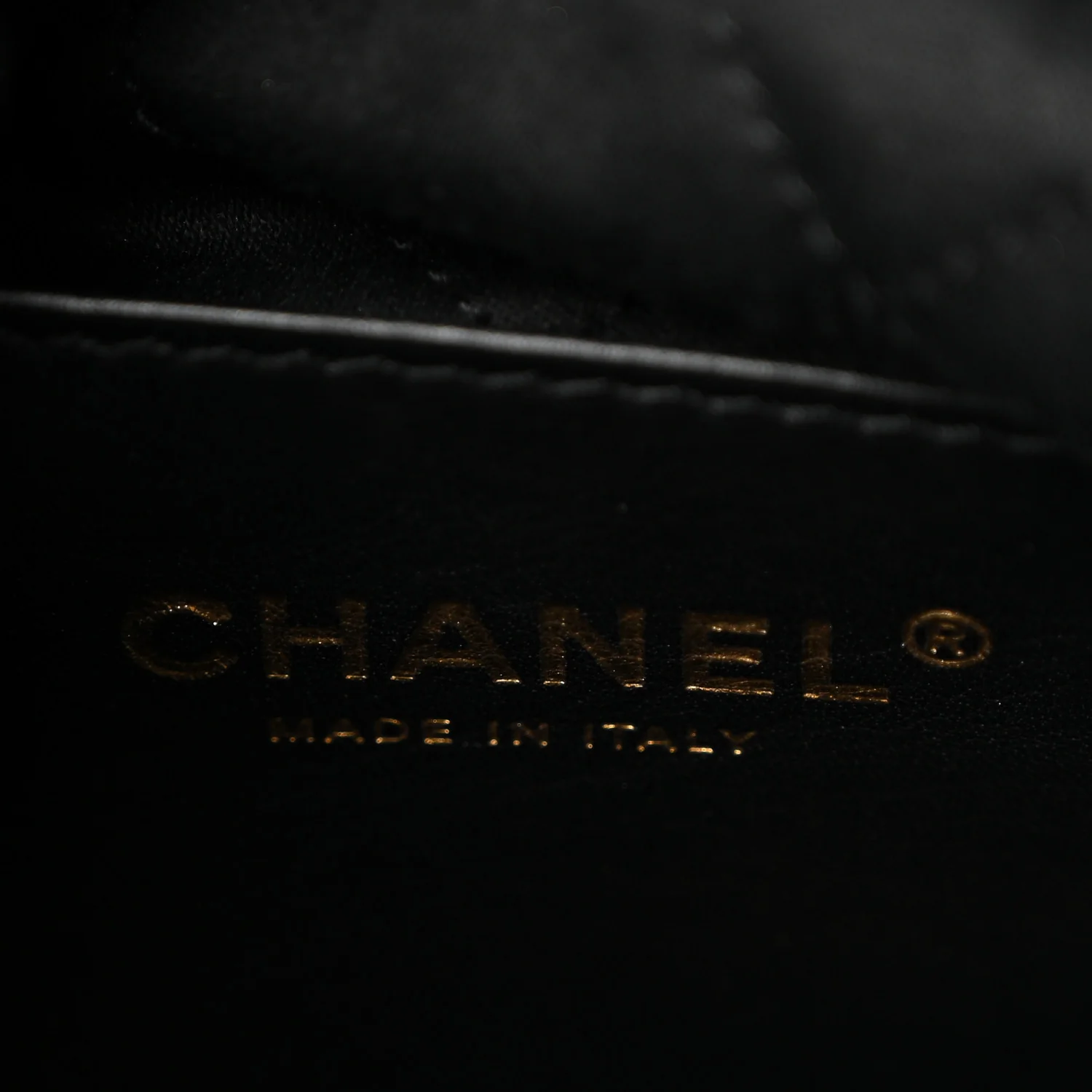Shiny Calfskin Quilted Mini Chanel 22 Black