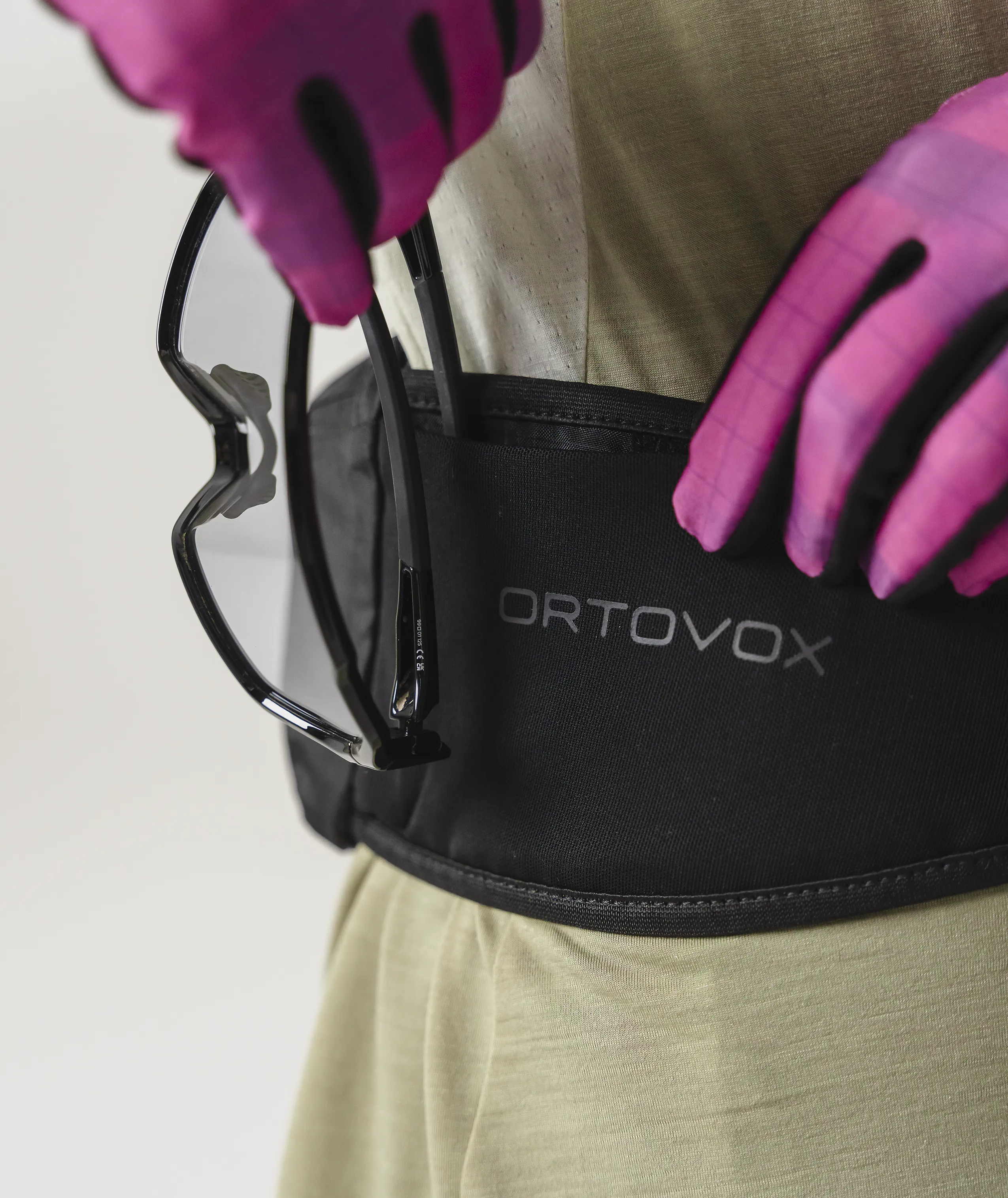 ORTOVOXR SEQUENCE HIP POUCH 1