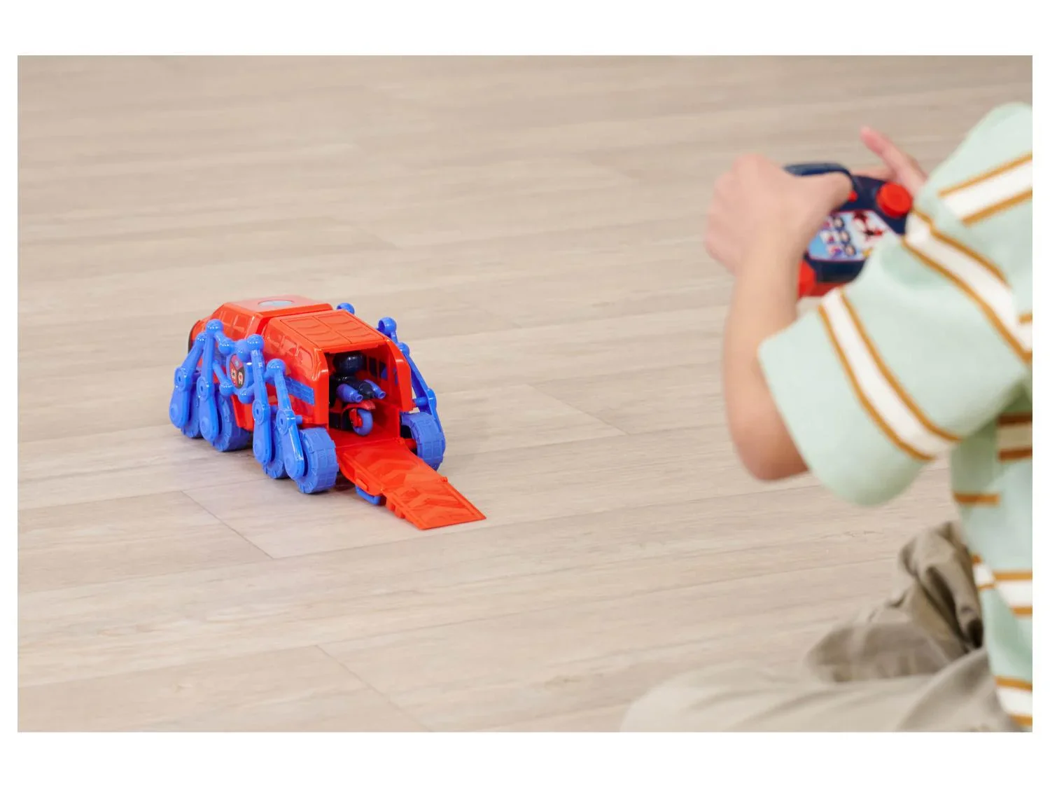 DICKIE Vehicule RC Spidey Team