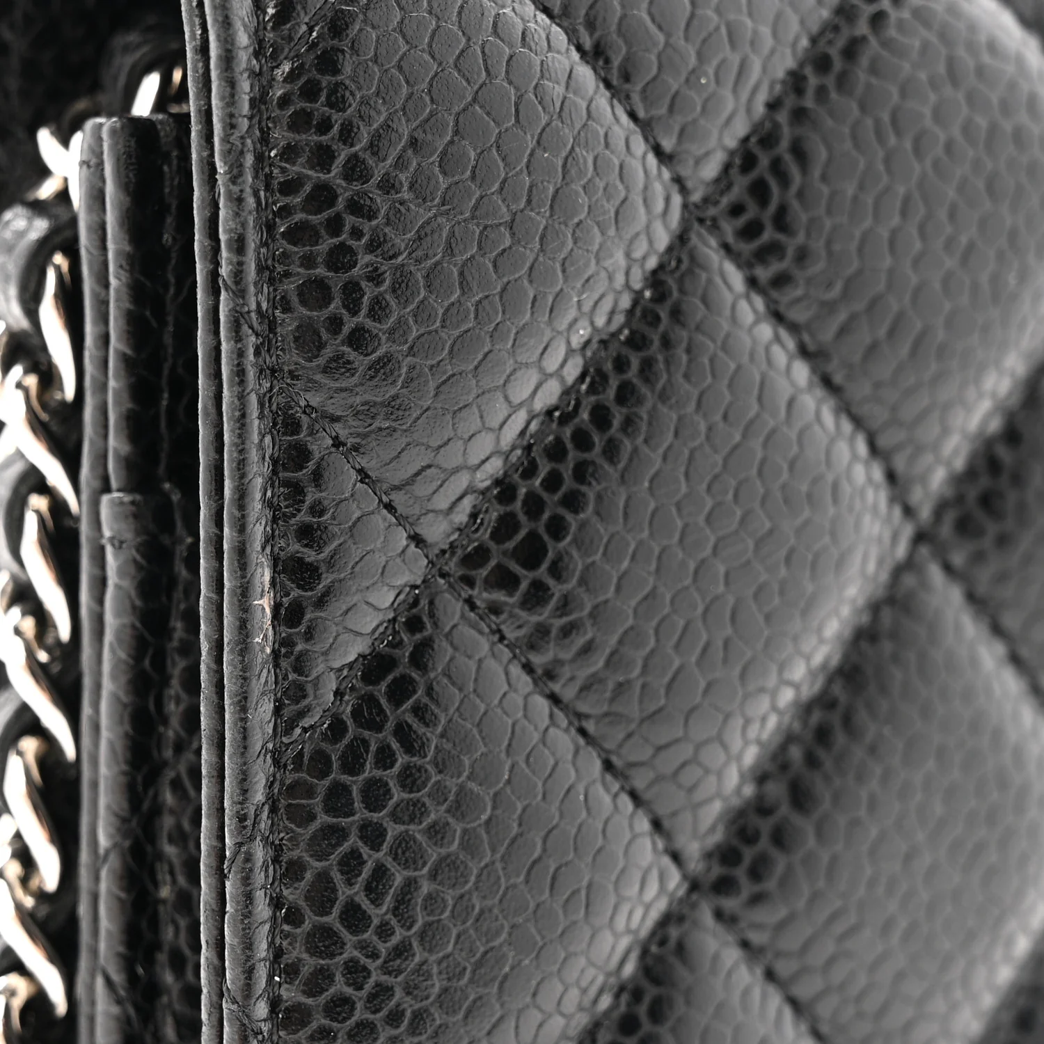 Caviar Quilted Wallet on Chain WOC Black