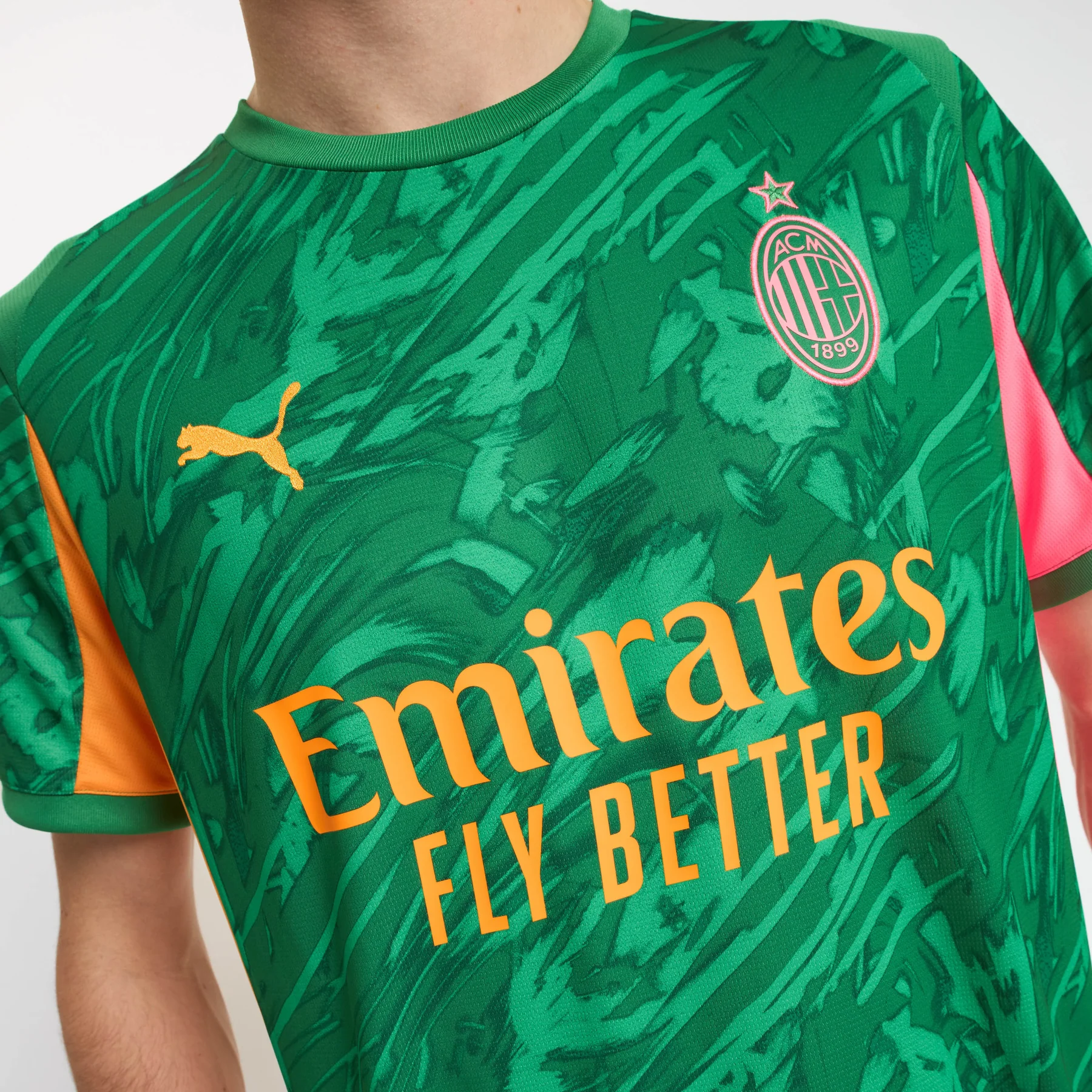 2025/26 AC MILAN GOALKEEPER THIRD JERSEY