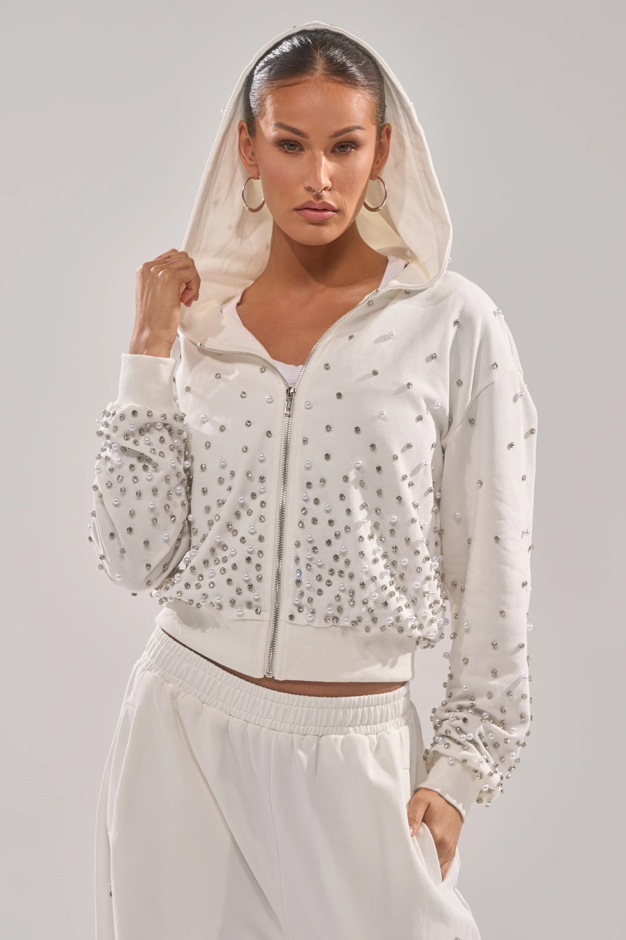 ALL IN WHITE RHINESTONE ZIP UP SWEATSHIRT - Akira Store