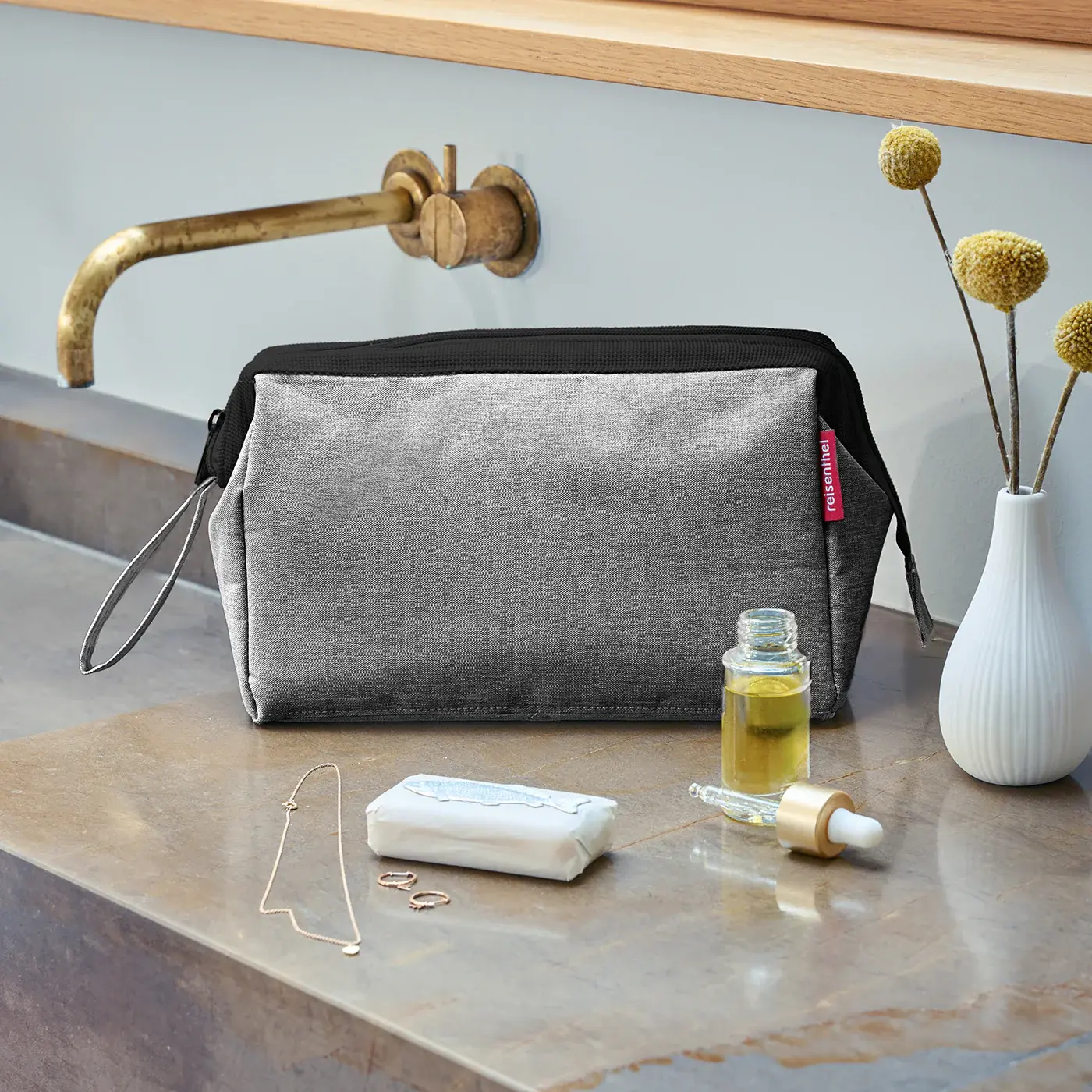 travelcosmetic twist silver